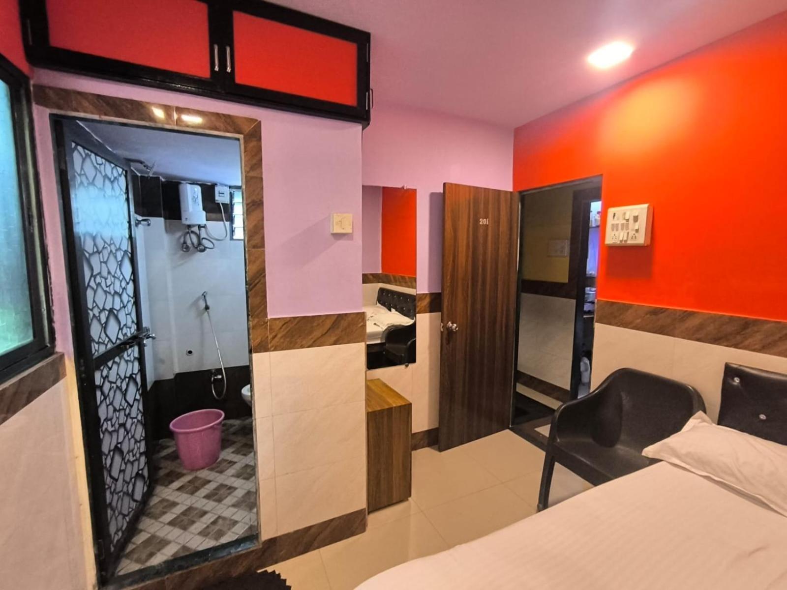 Heera Hotel Mumbai