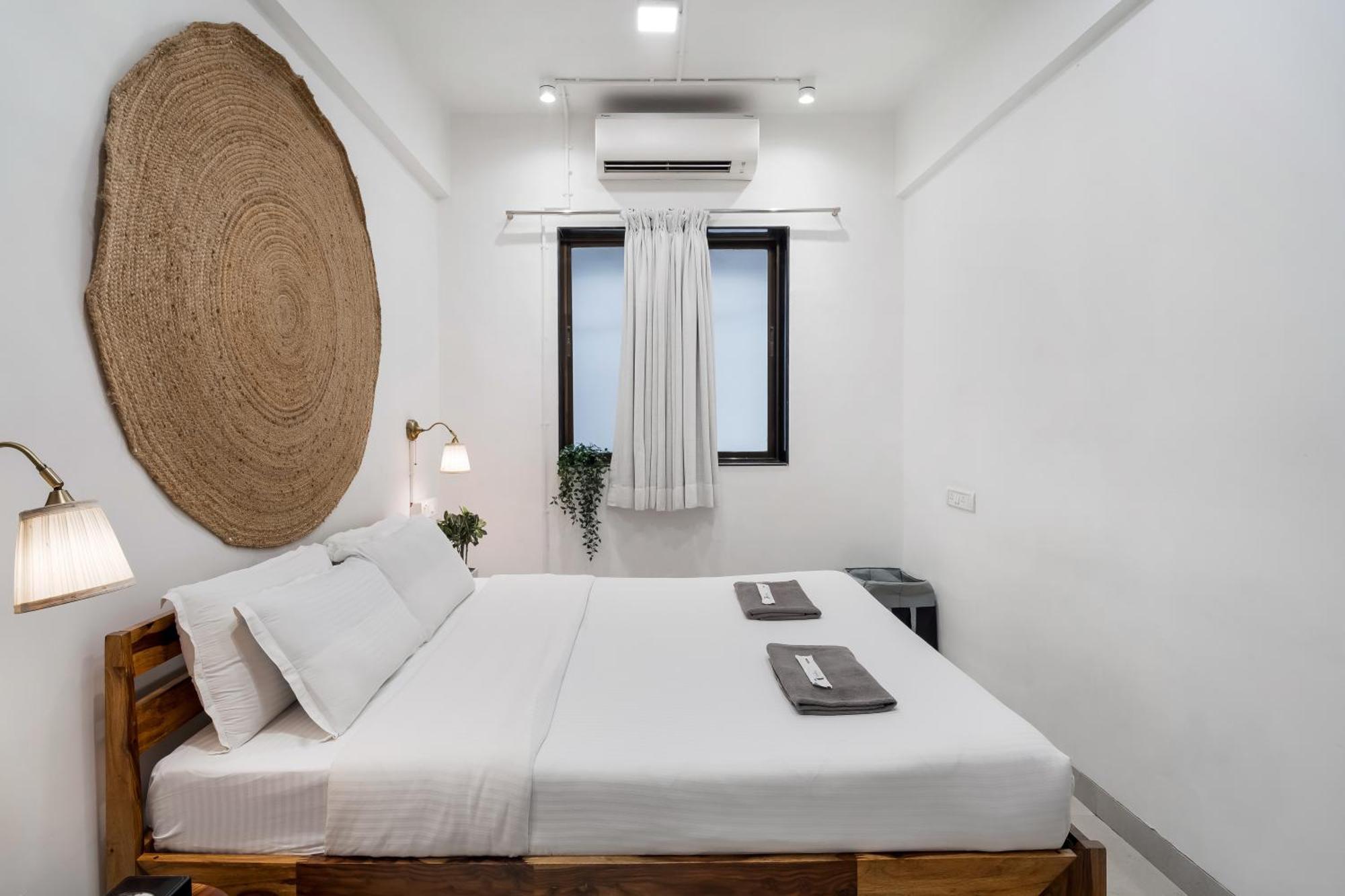 Earthy 1bhk Bandra W By The Company Apartment Mumbai