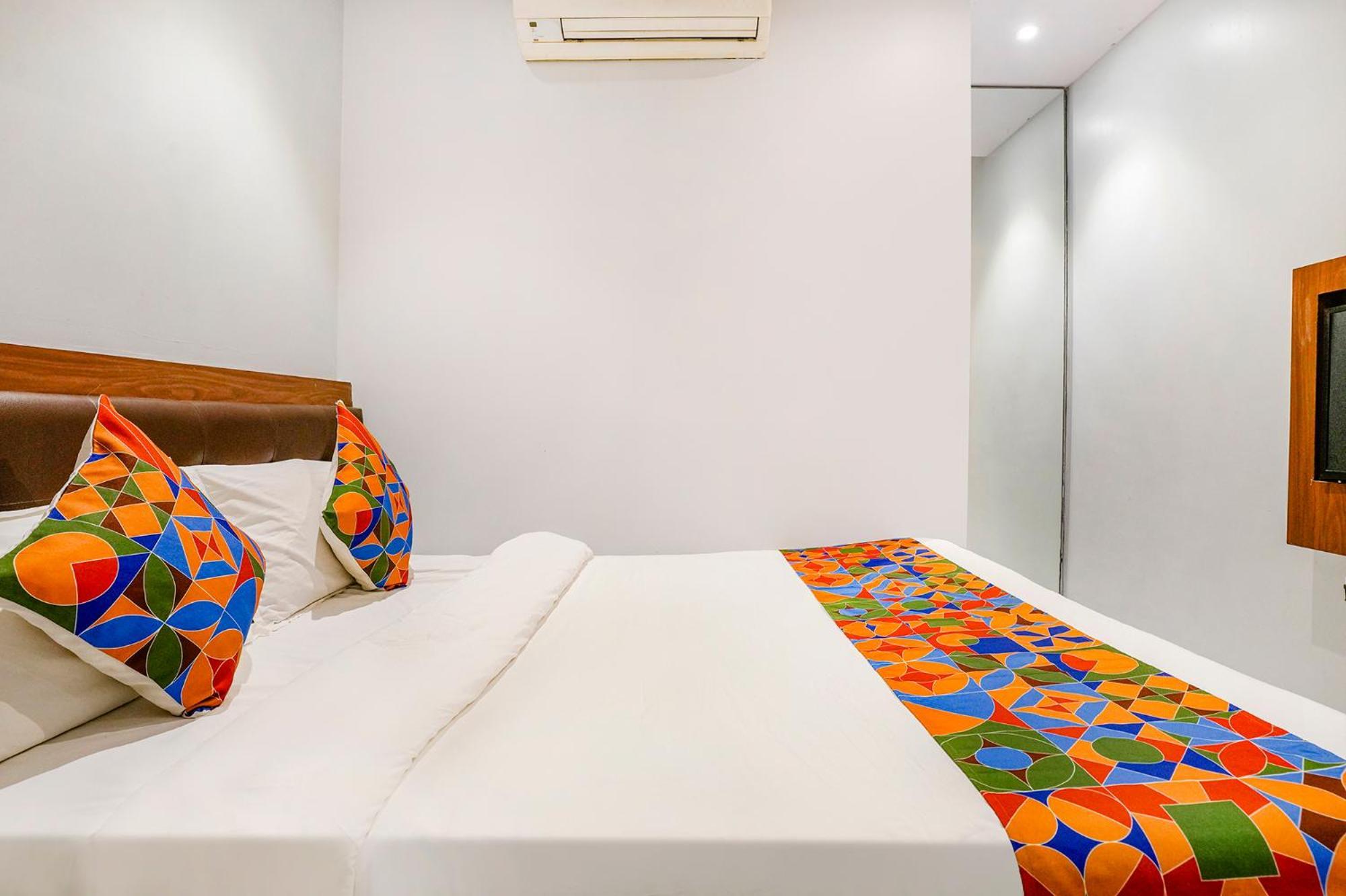 Fabhotel Powai 3*