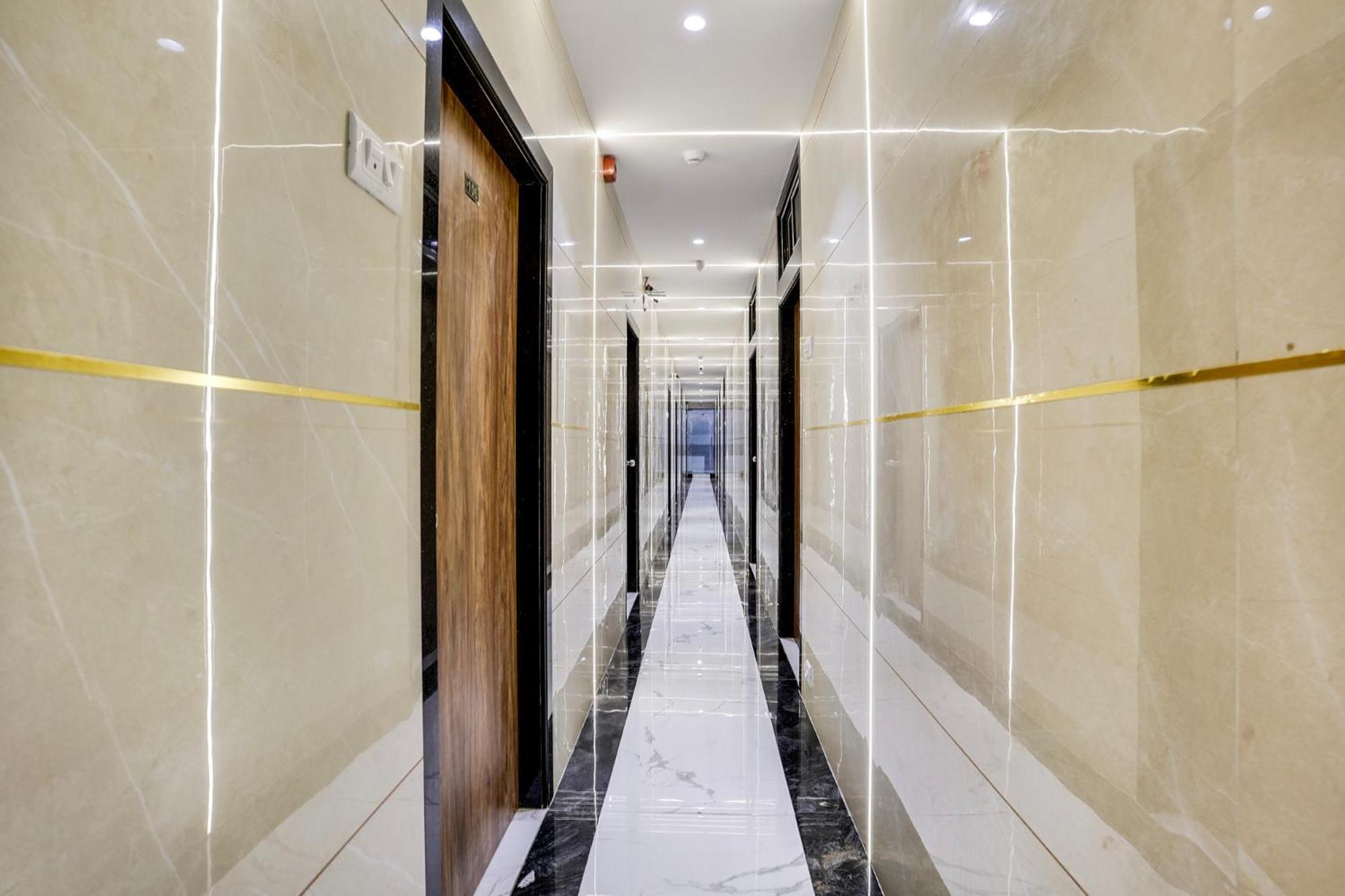 Hotel Fabhotel Rr Residency - Near Bkc 3*