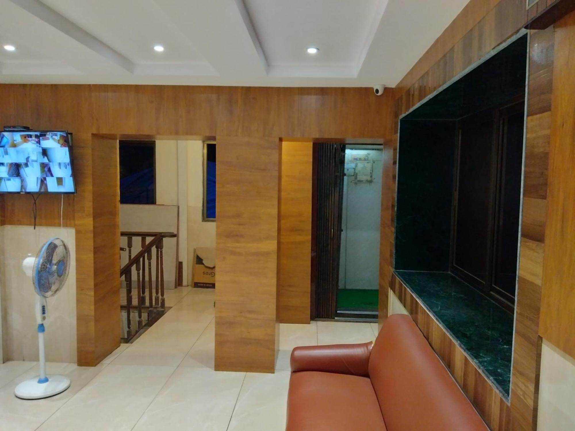 Rk Hotel-near Grant Road Railway Station Mumbai