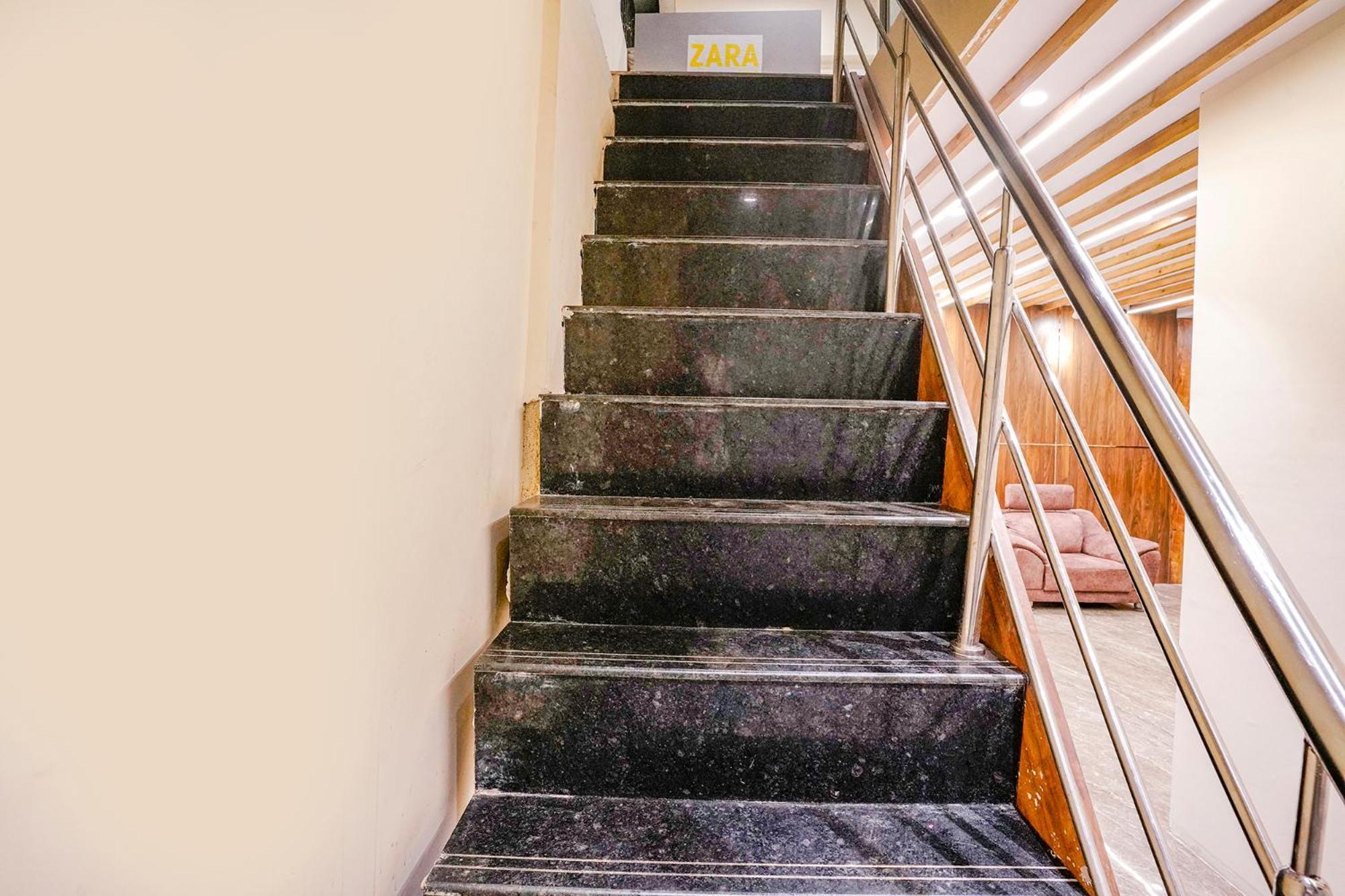 Fabhotel Grand Prime Nr Nesco Mumbai