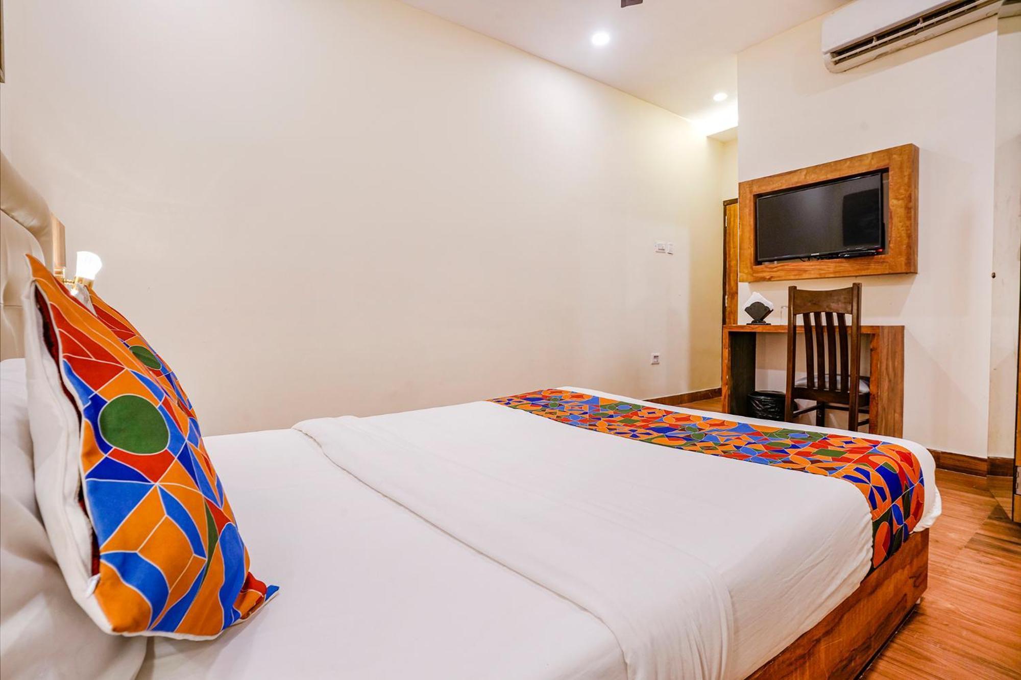 Fabhotel Grand Prime Nr Nesco Hotel 3*