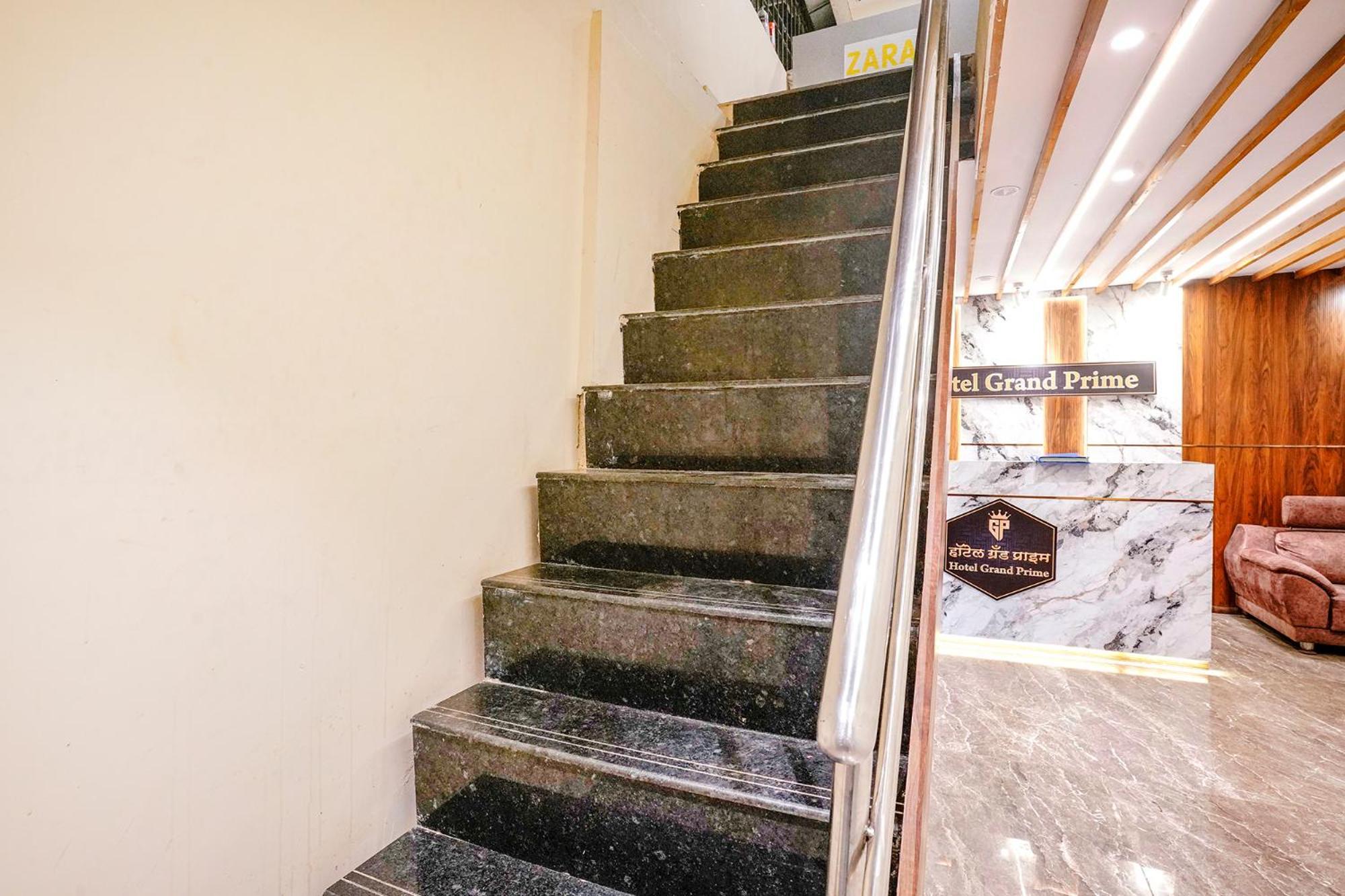 Fabhotel Grand Prime Nr Nesco