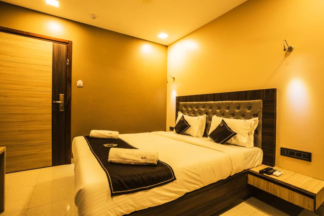 Golden Crown * Mumbai