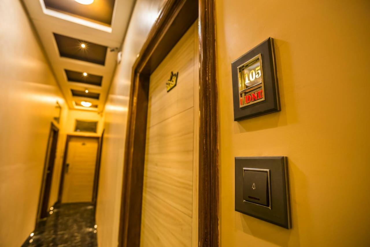 Guest house Golden Crown Mumbai
