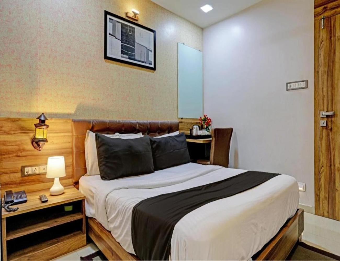 Hotel Blue Residency
