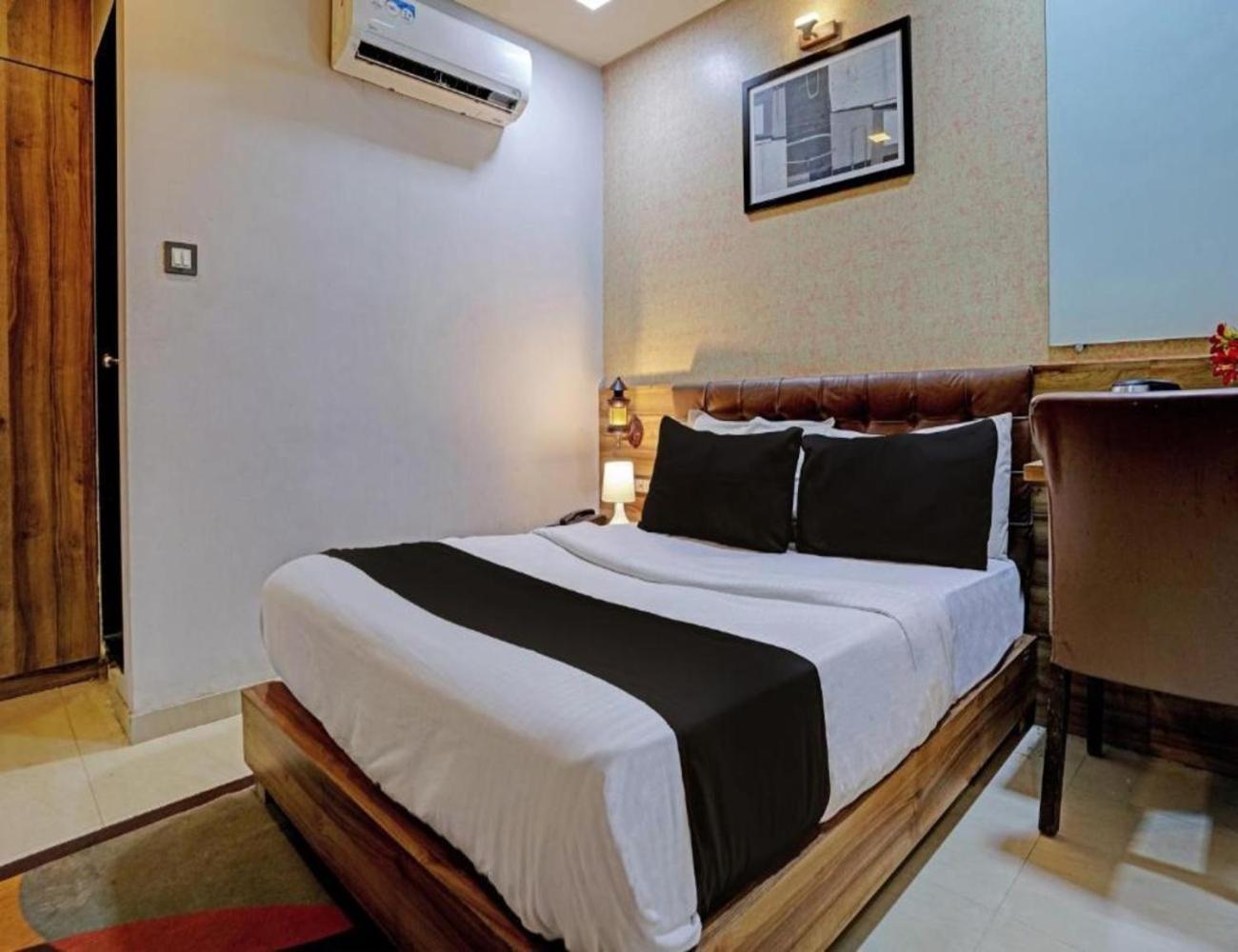 Hotel Blue Residency 3*