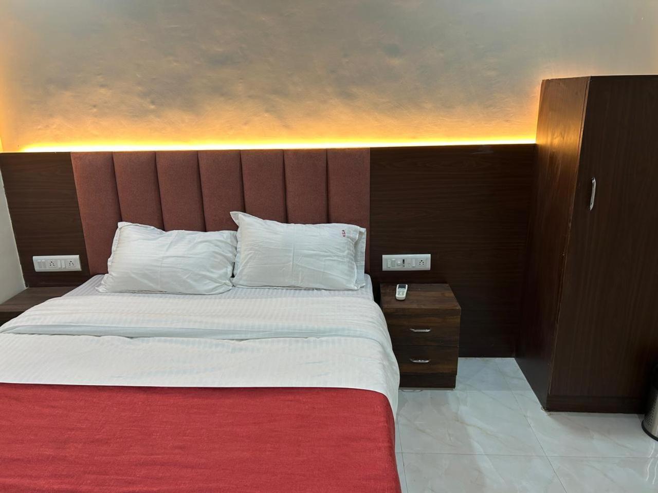 Fabhotel Surya Grand *