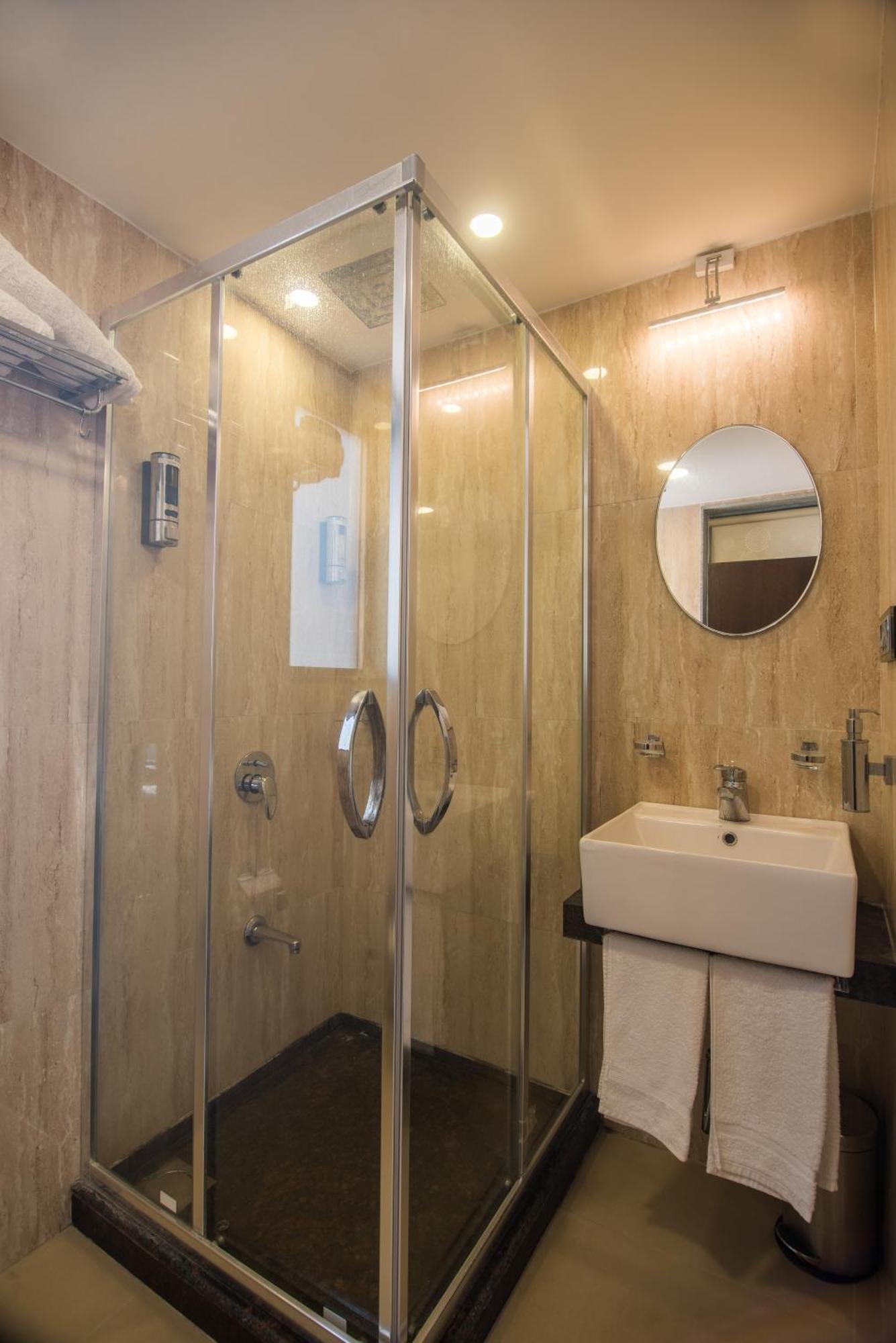 Bed & Breakfast The V Sadan Mumbai