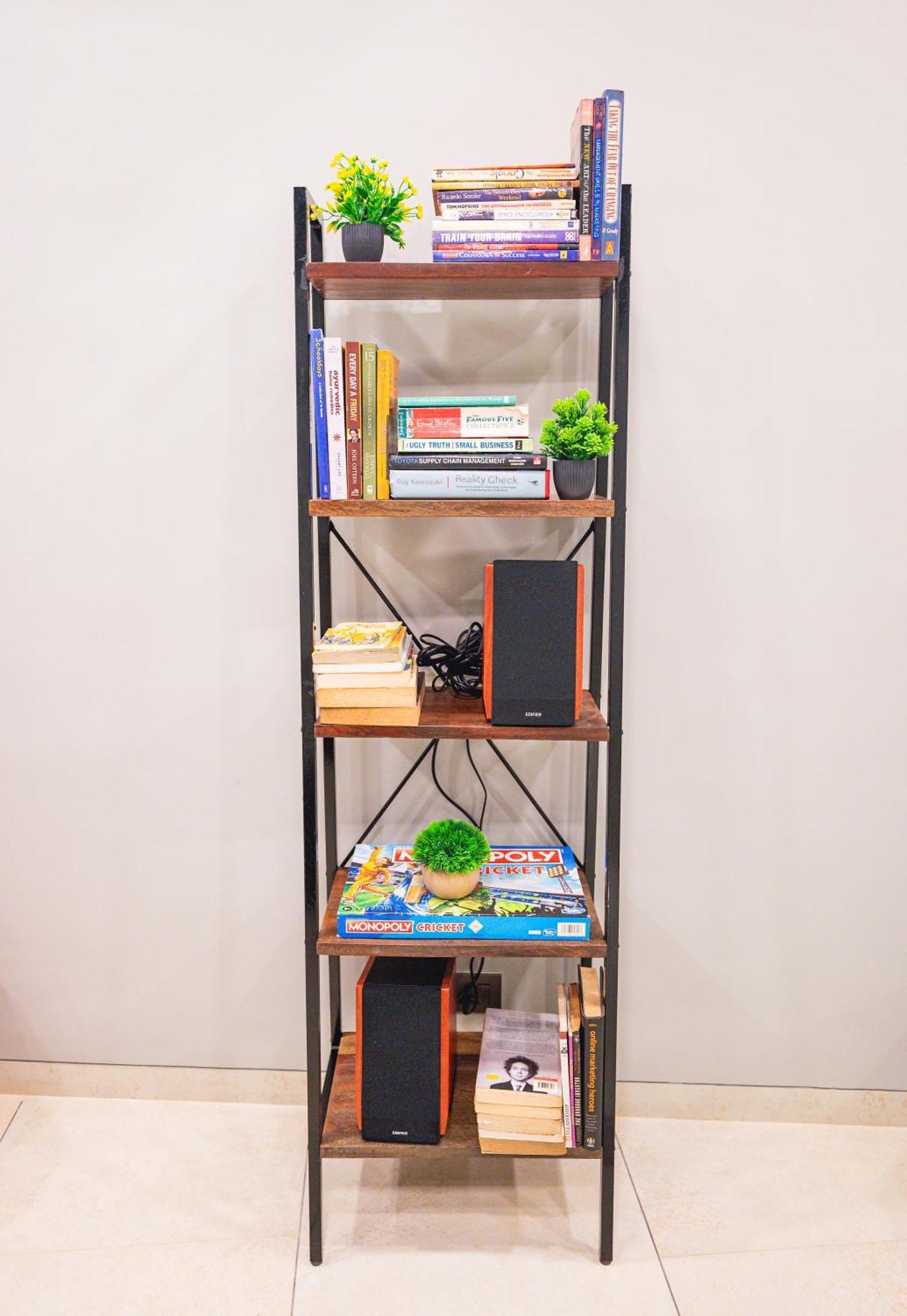Indie Studios, Chembur 3*