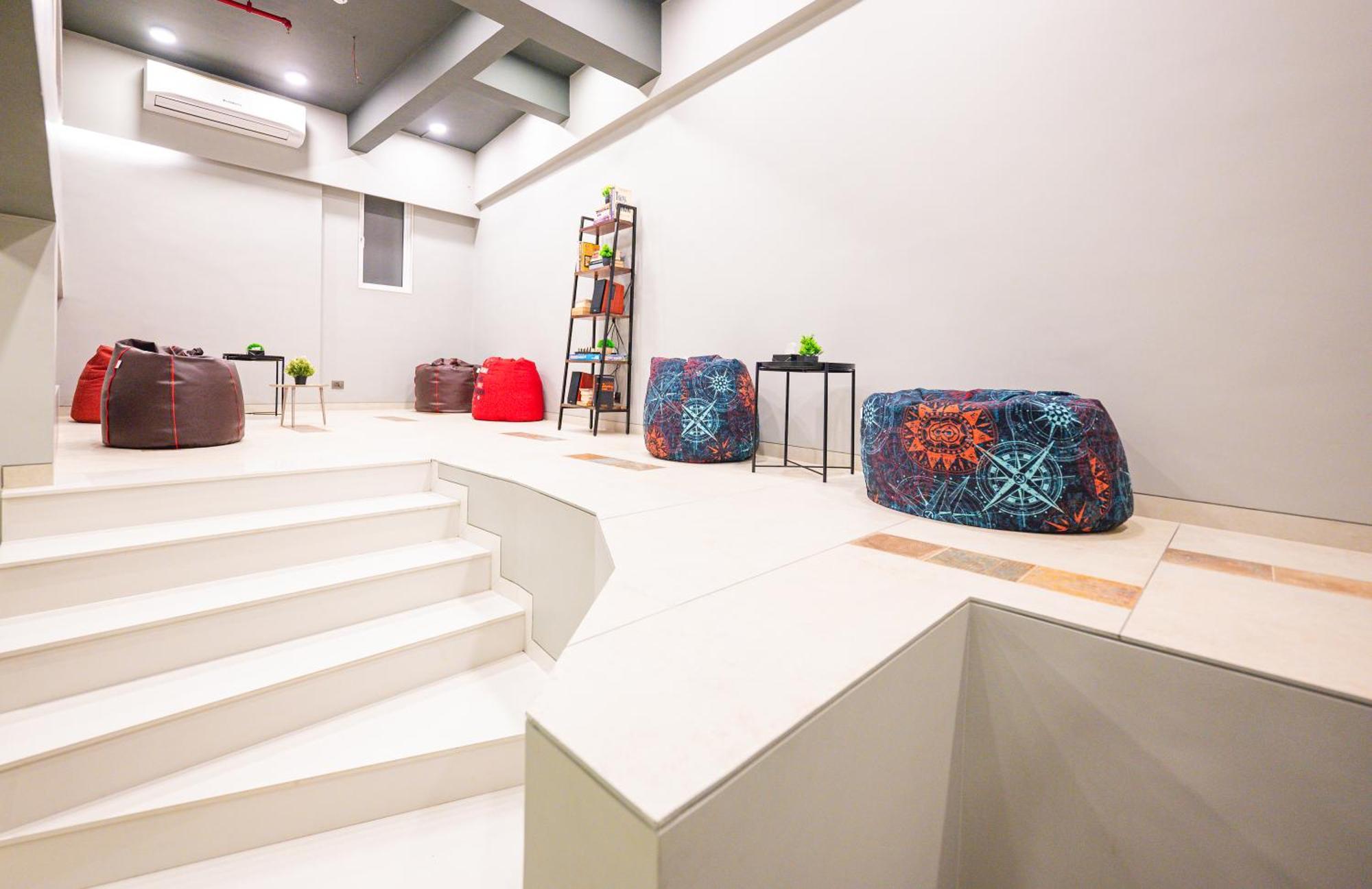 Hotel Indie Studios, Chembur Mumbai