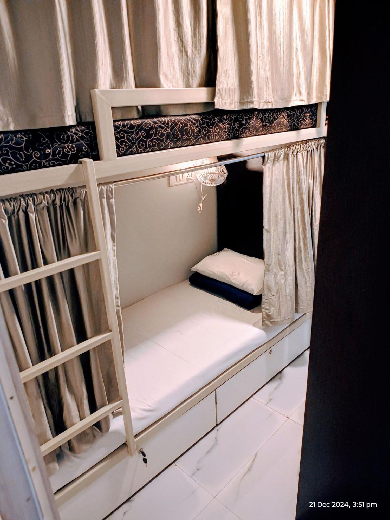 Marol Nandham For Boys And Girls Hostel Mumbai