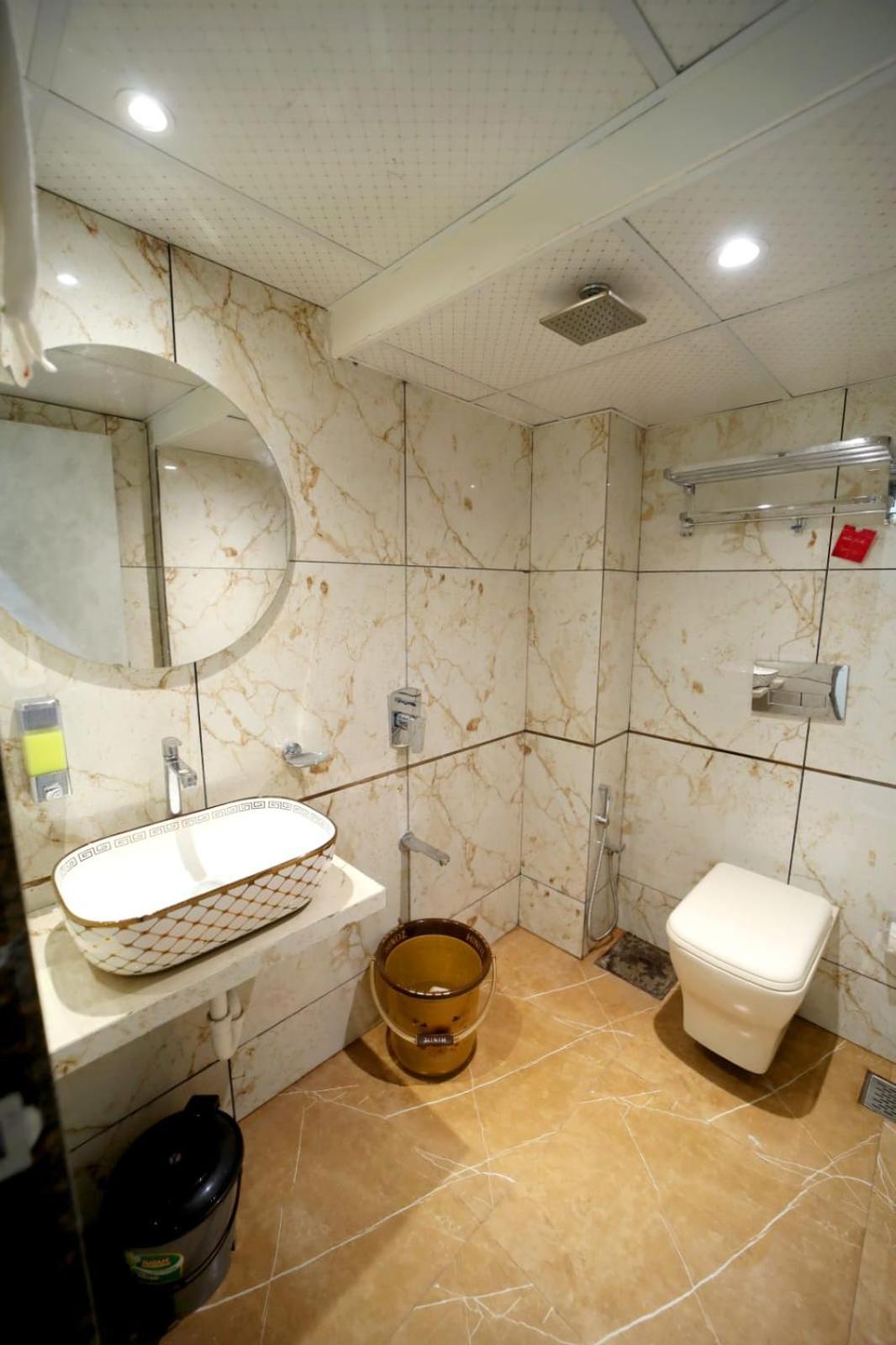 N M Nr Kokilaben Hospital Guest house *