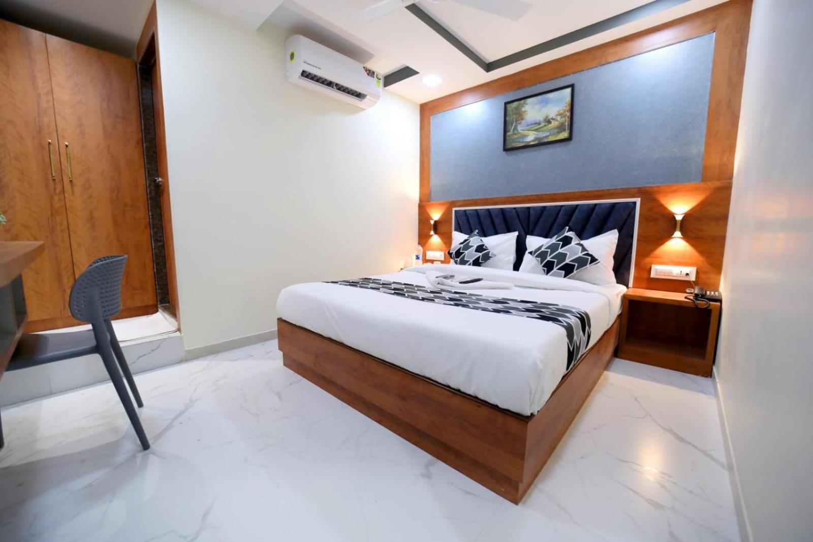 N M Nr Kokilaben Hospital Guest house *