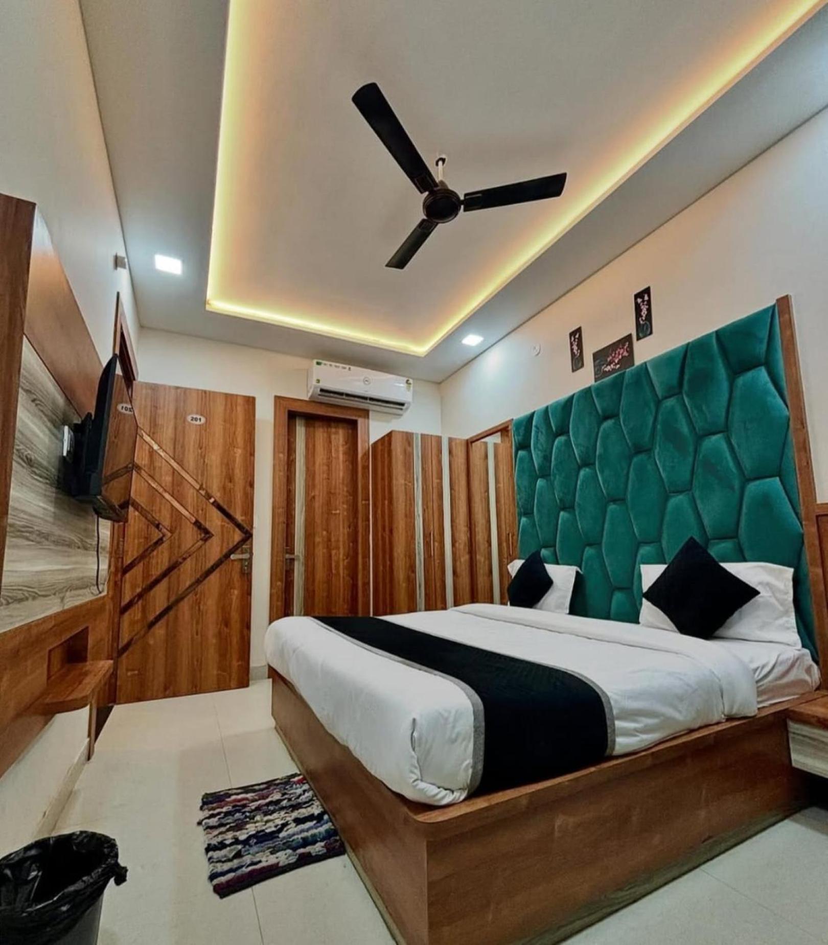 Hotel Blue Terminal *