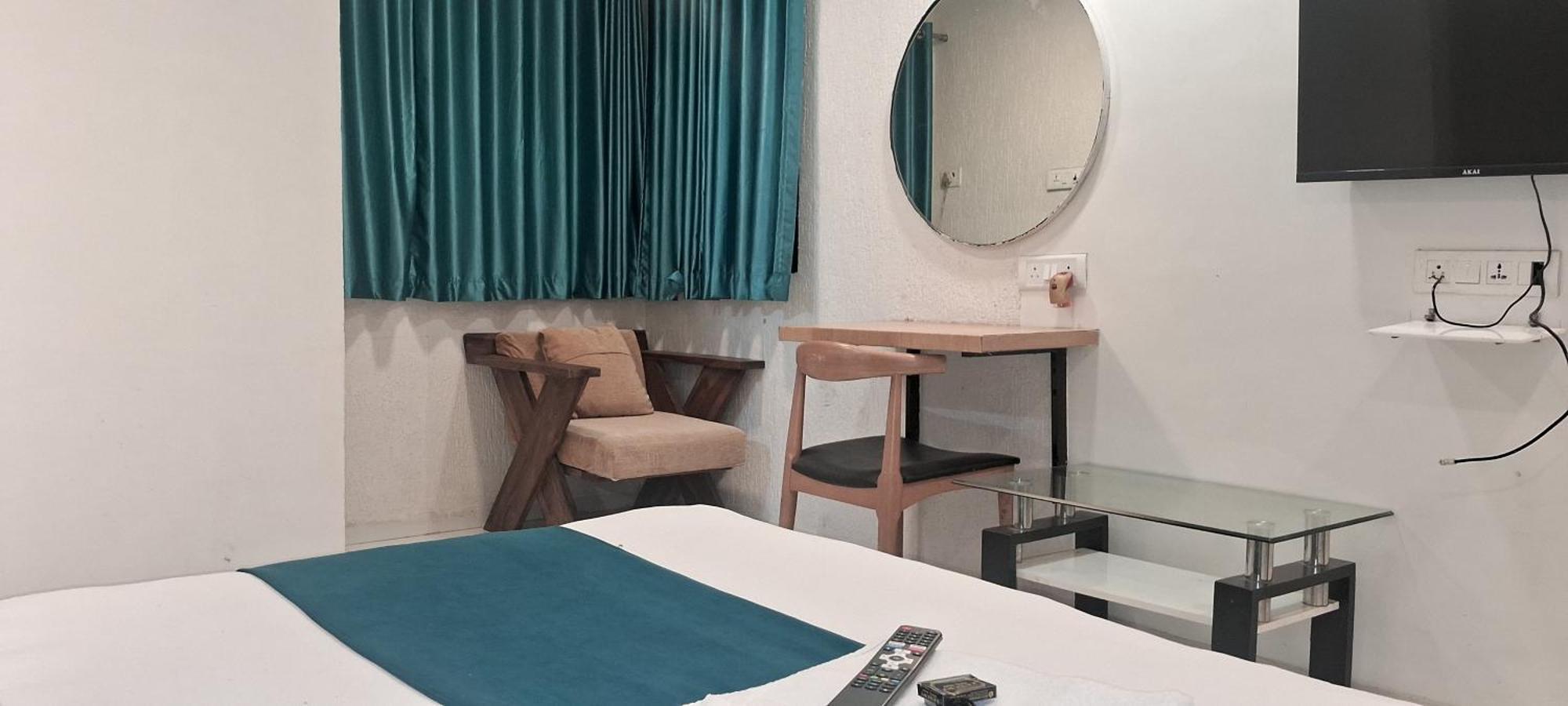 Shine Hospitality Group Hotel