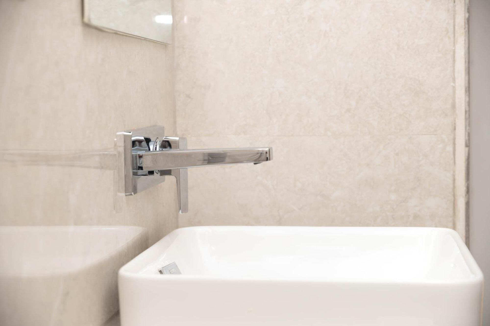 Z Bliss Suites, Bkc