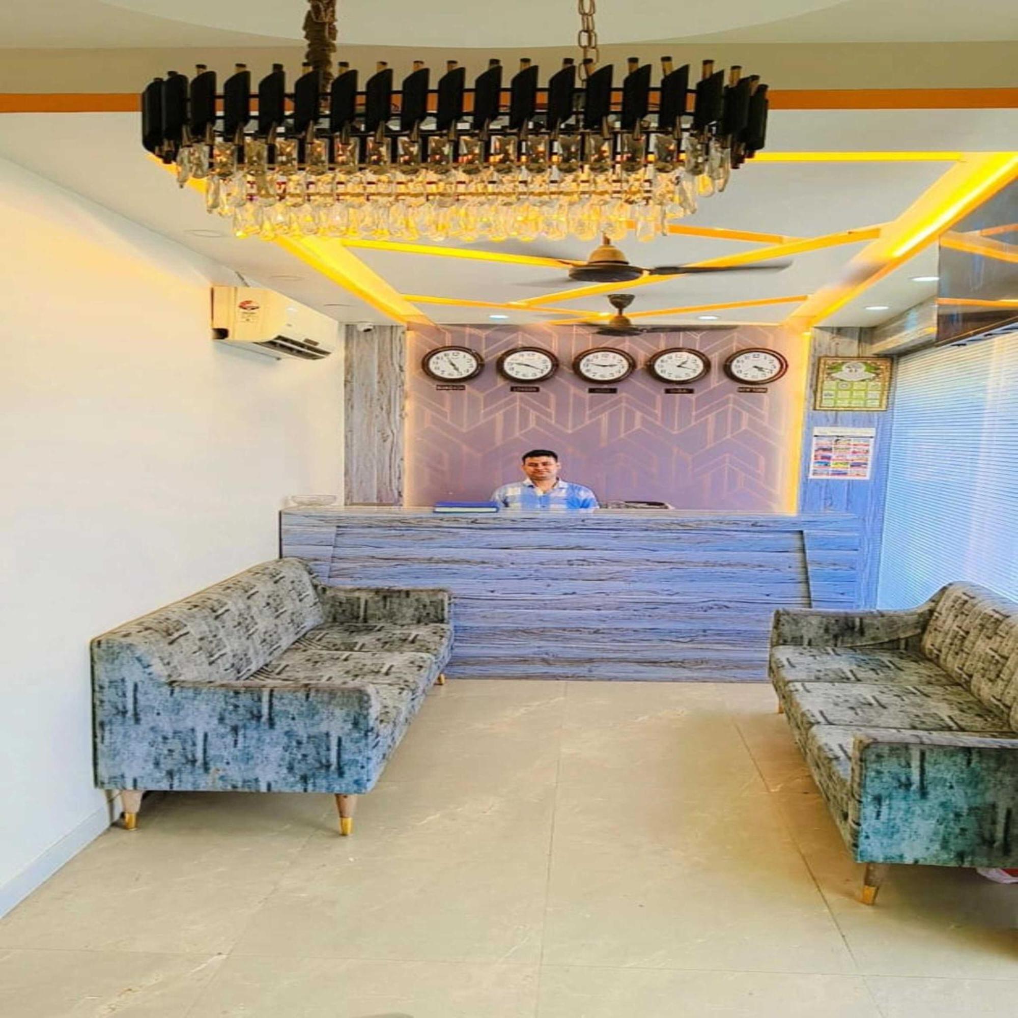 Pride - Kurla West 3*