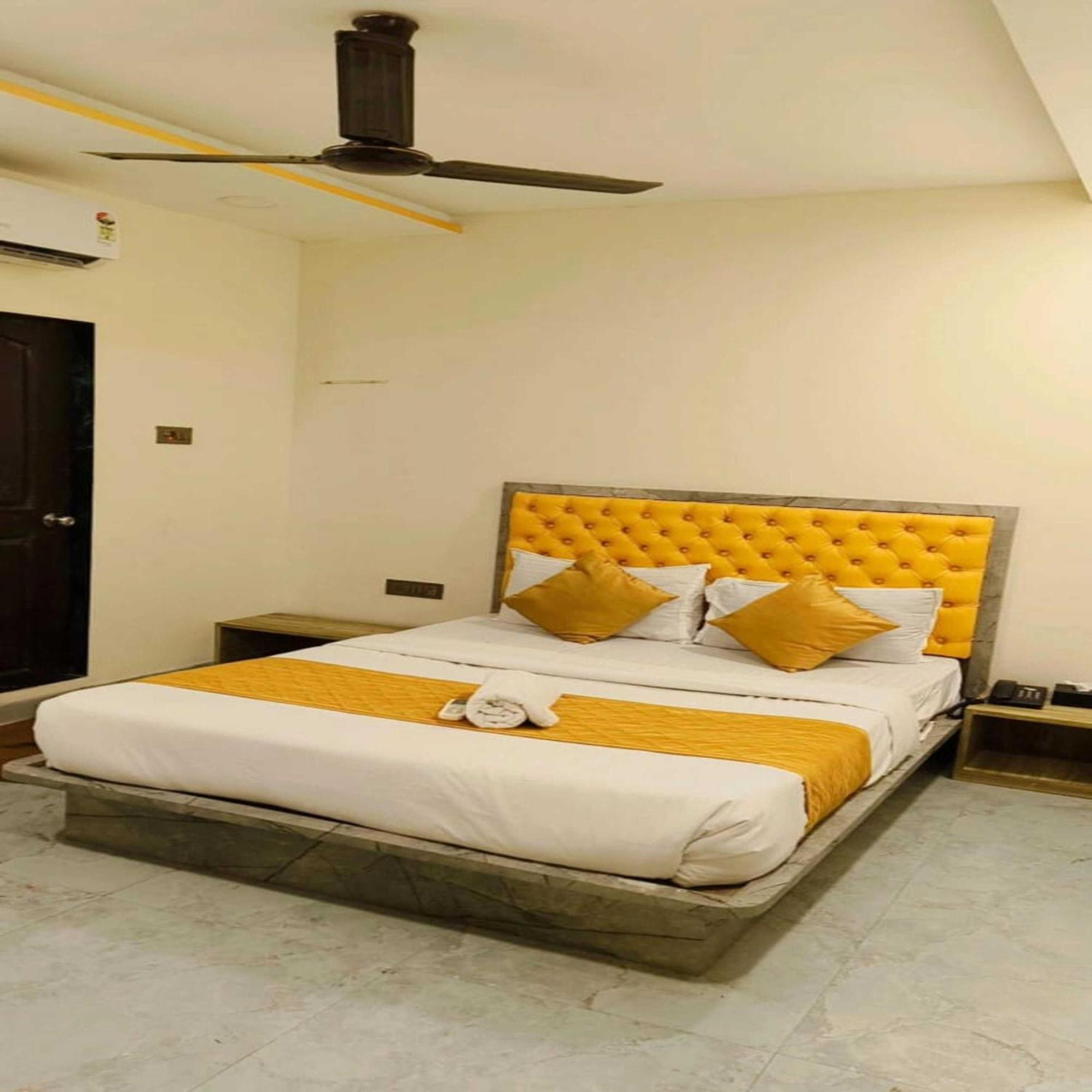 Hotel Pride - Kurla West 3*
