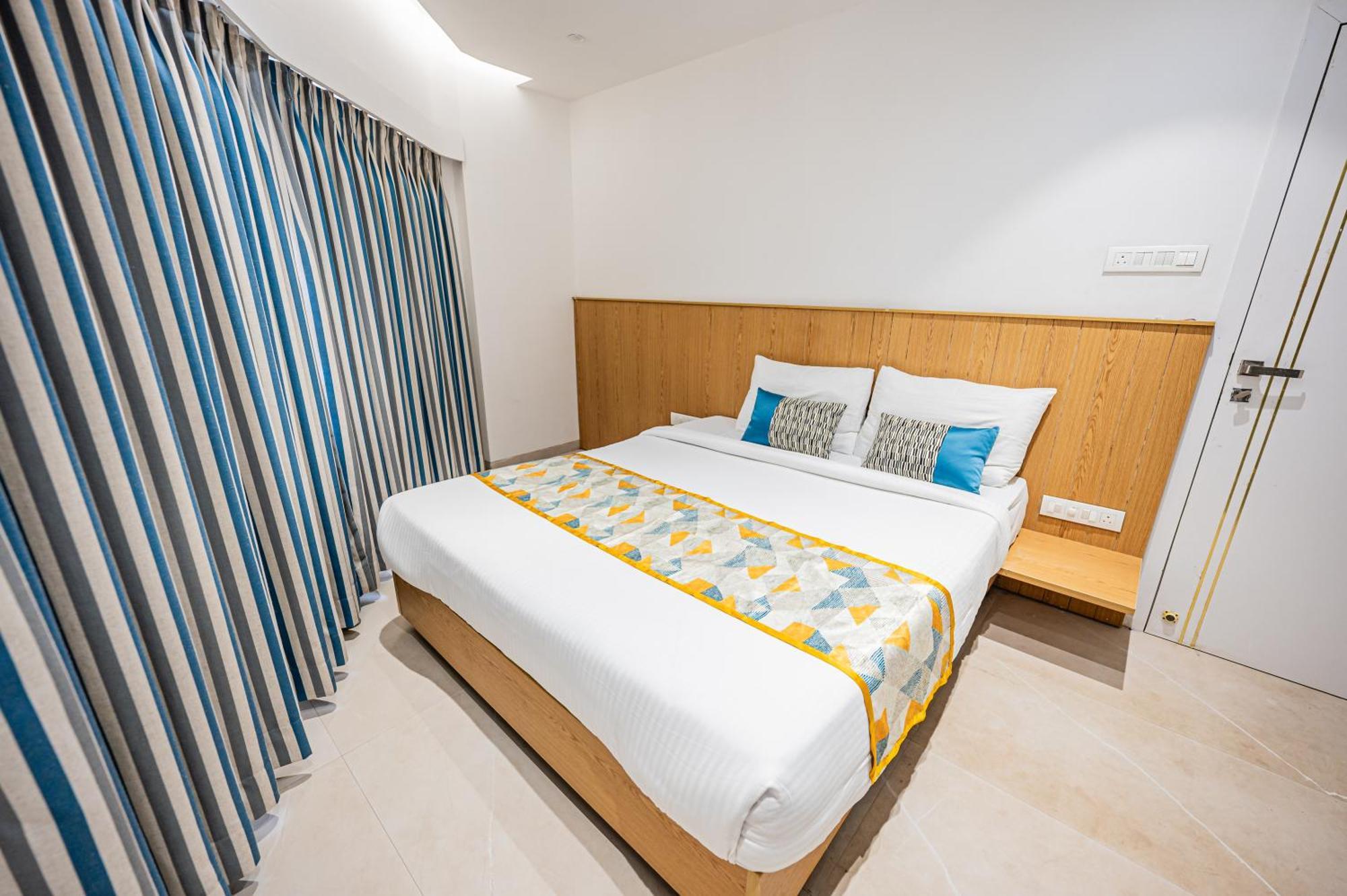 Indie Studios, Chembur 3*