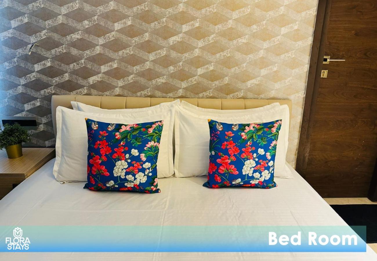 2bhk Service In Bkc By Florastays Apartment
