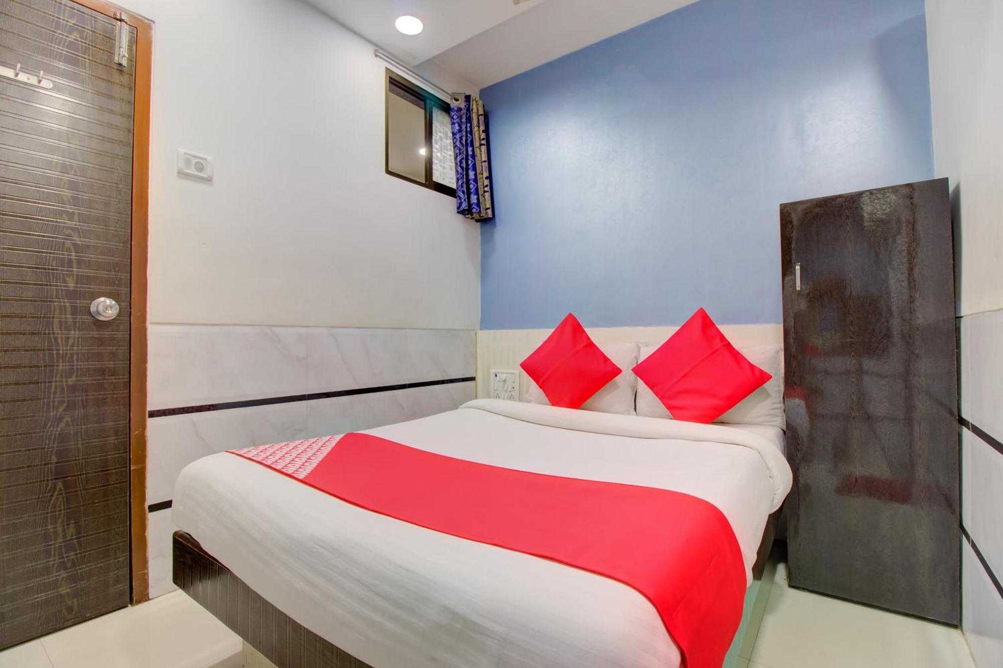 Hotel O Sion Residency