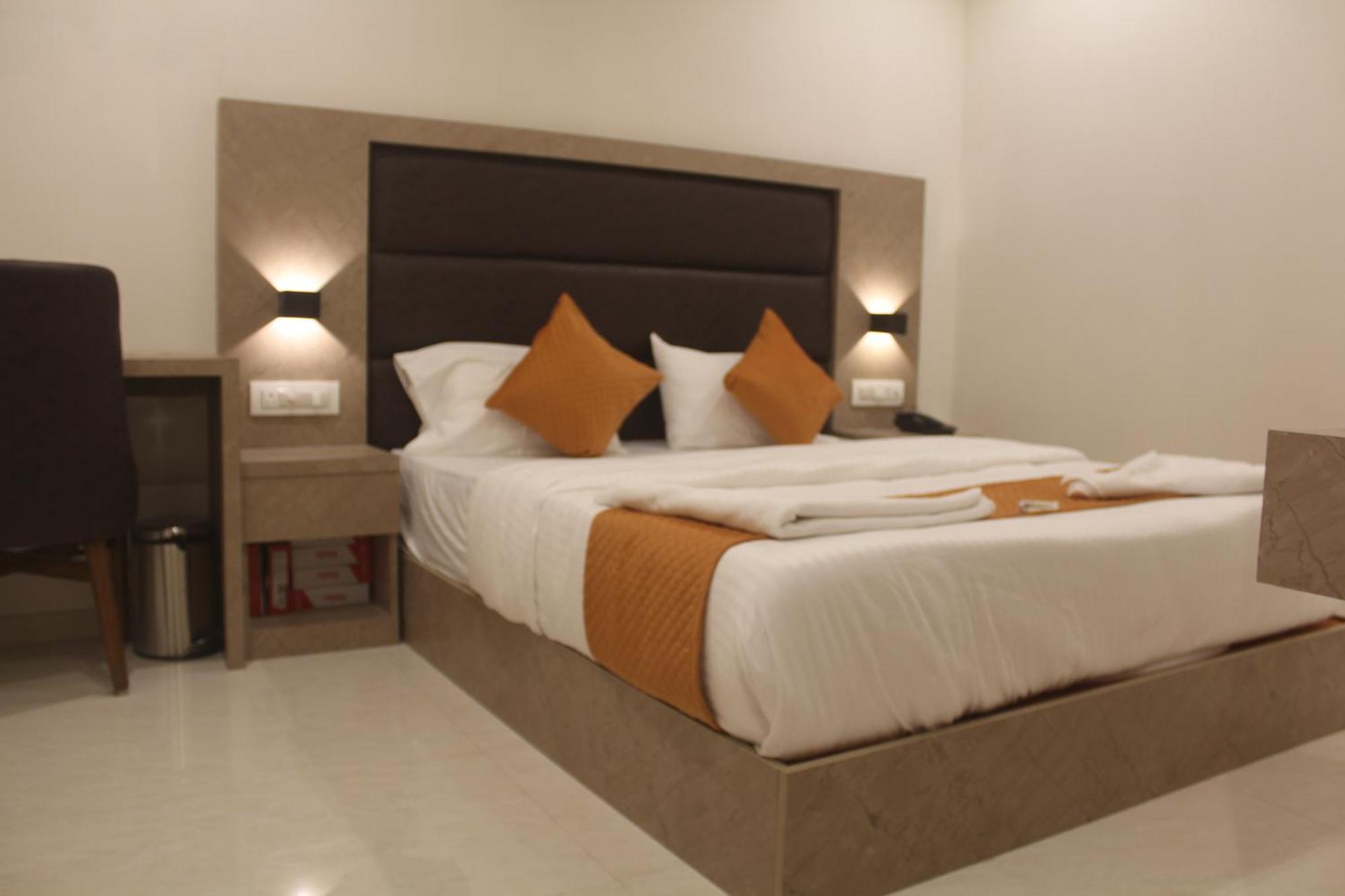 Metro 3* Mumbai