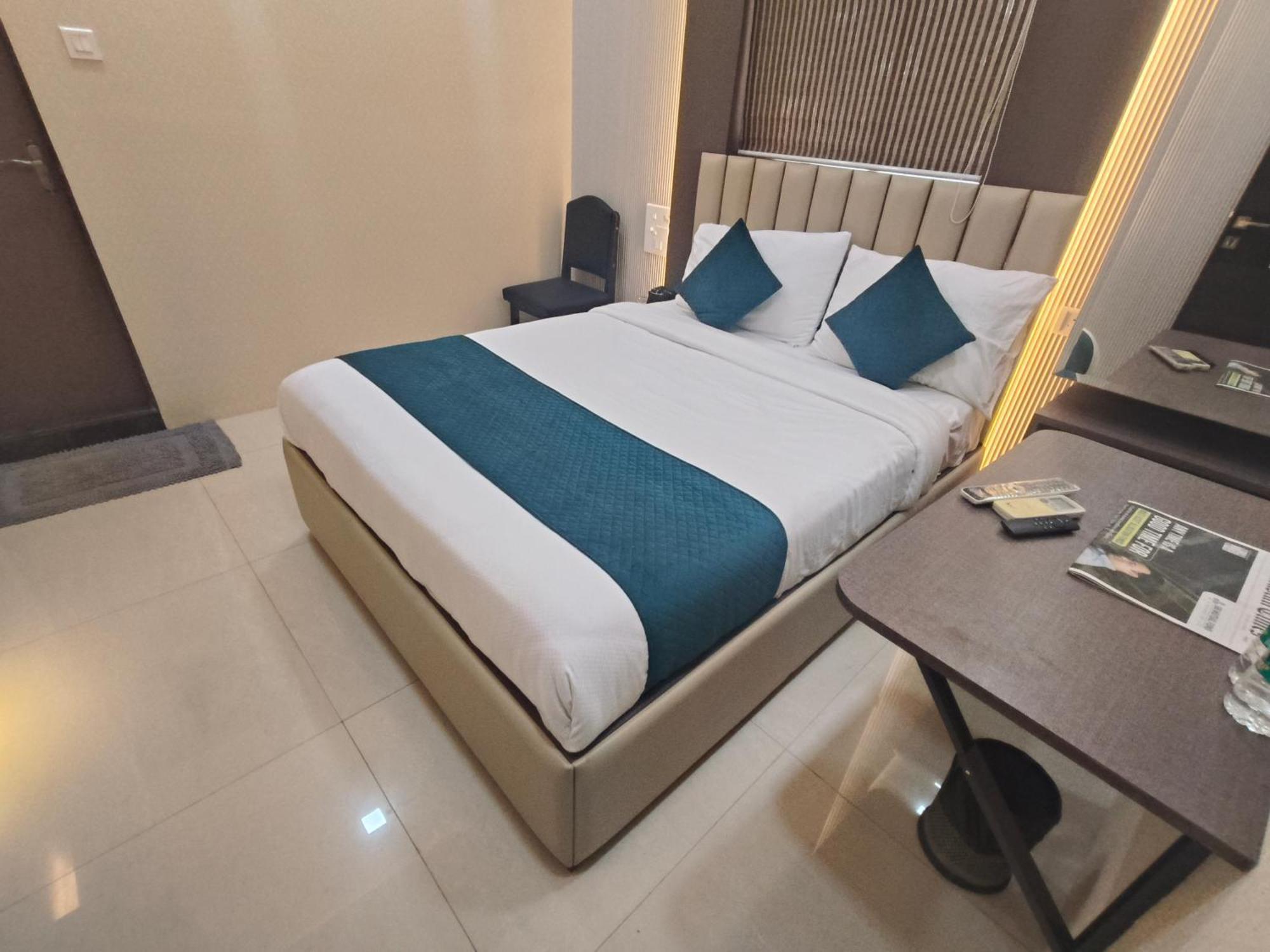 Triton - Near Us Embassy - In Sion Hotel Mumbai