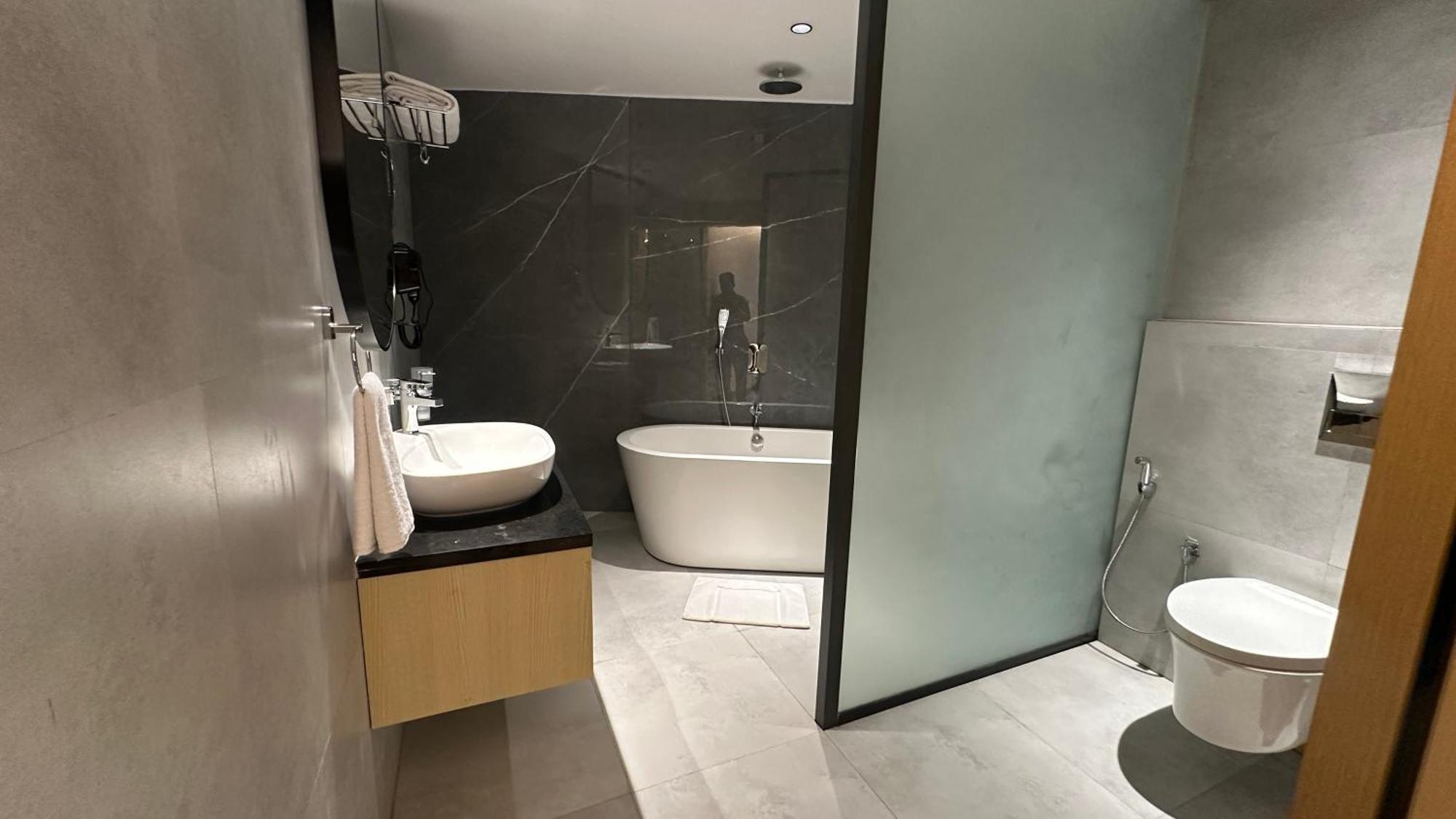 Hotel 37th Crescent Navi Mumbai