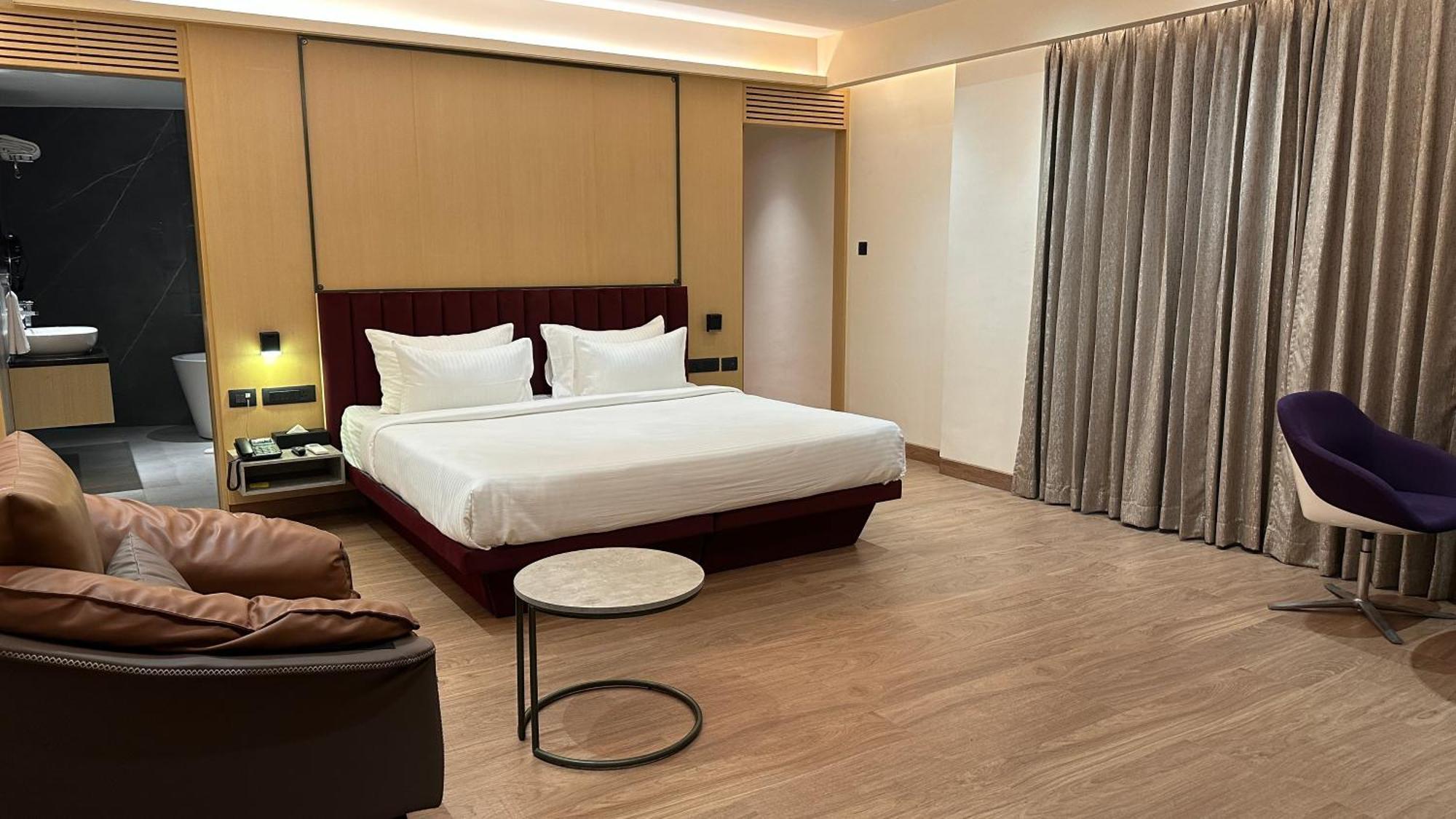 37th Crescent Navi 4* Mumbai