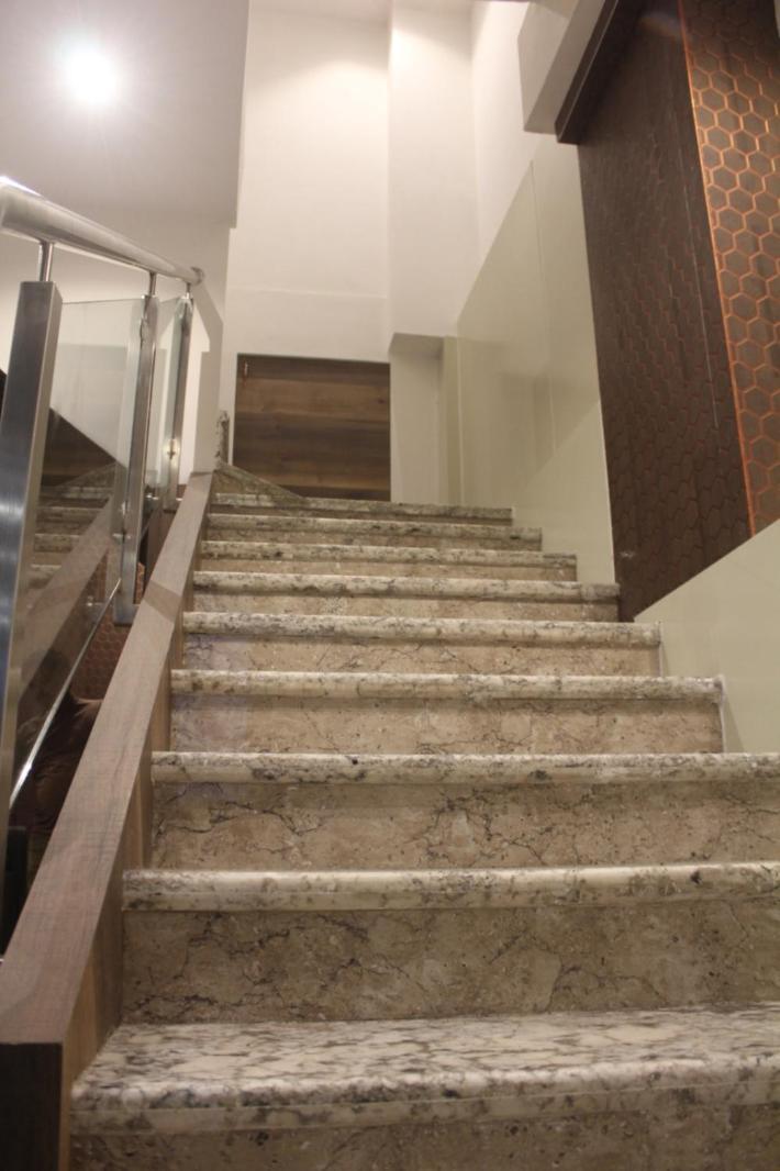 Metro Hotel Mumbai