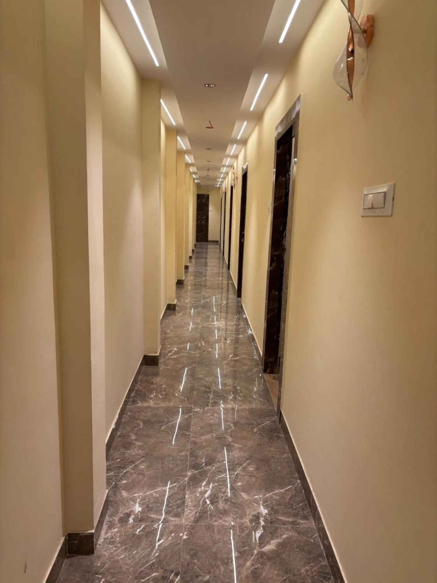 Crystal Castle Hotel 4*