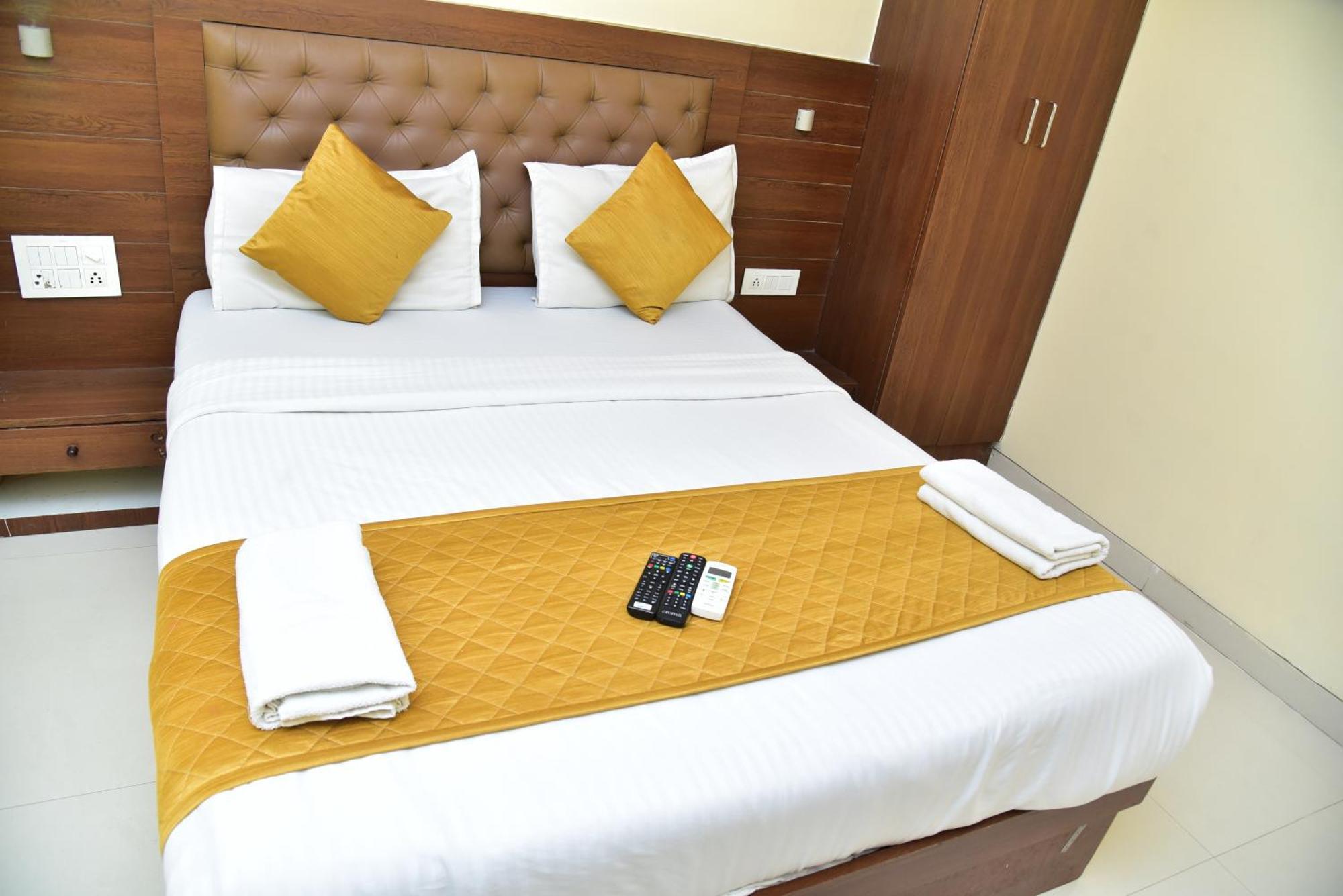 Embassy 3* Mumbai