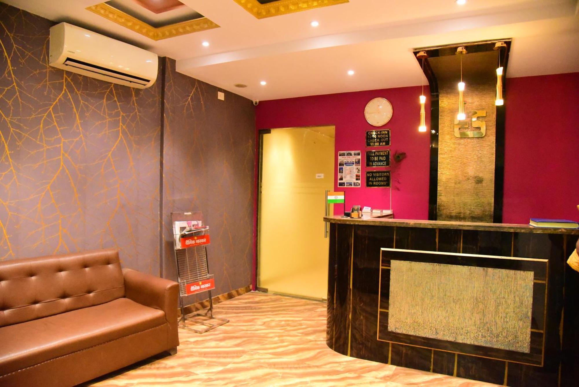 Hotel Embassy 3*