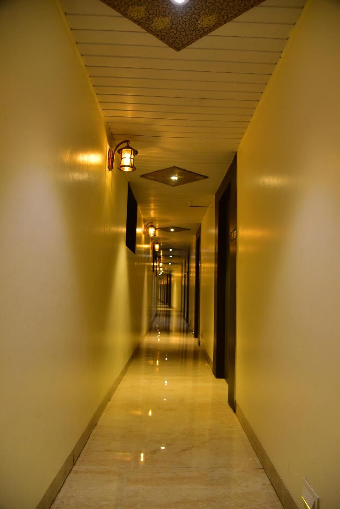 Embassy 3* Mumbai