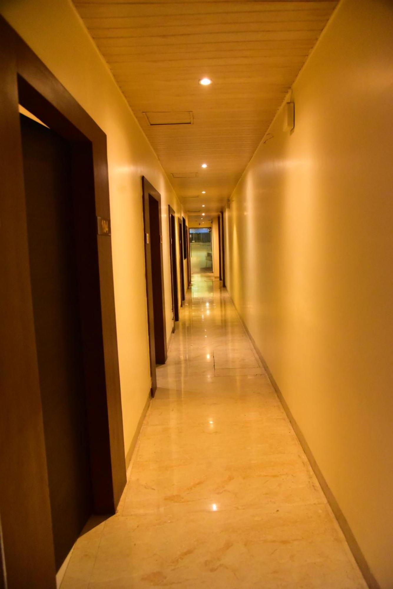 Hotel Embassy 3*