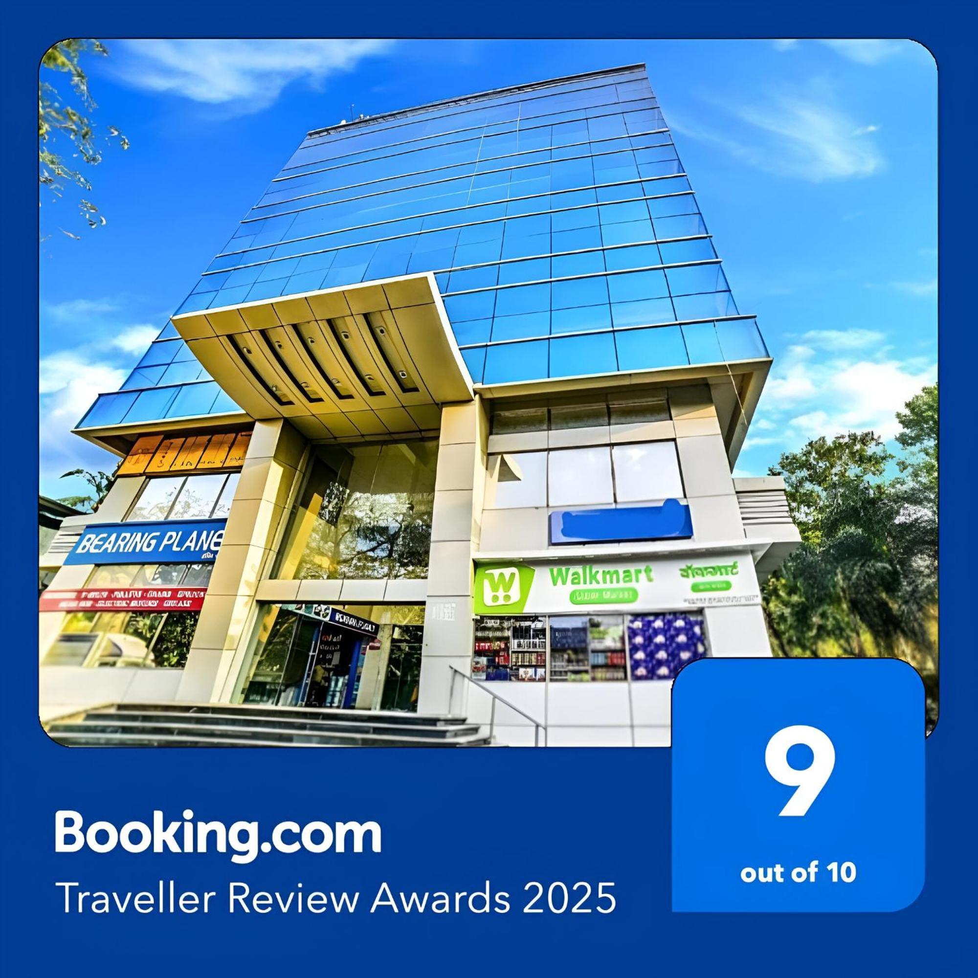 Hotel Glitz New Ascot International - Nr International Airport T2 Mumbai