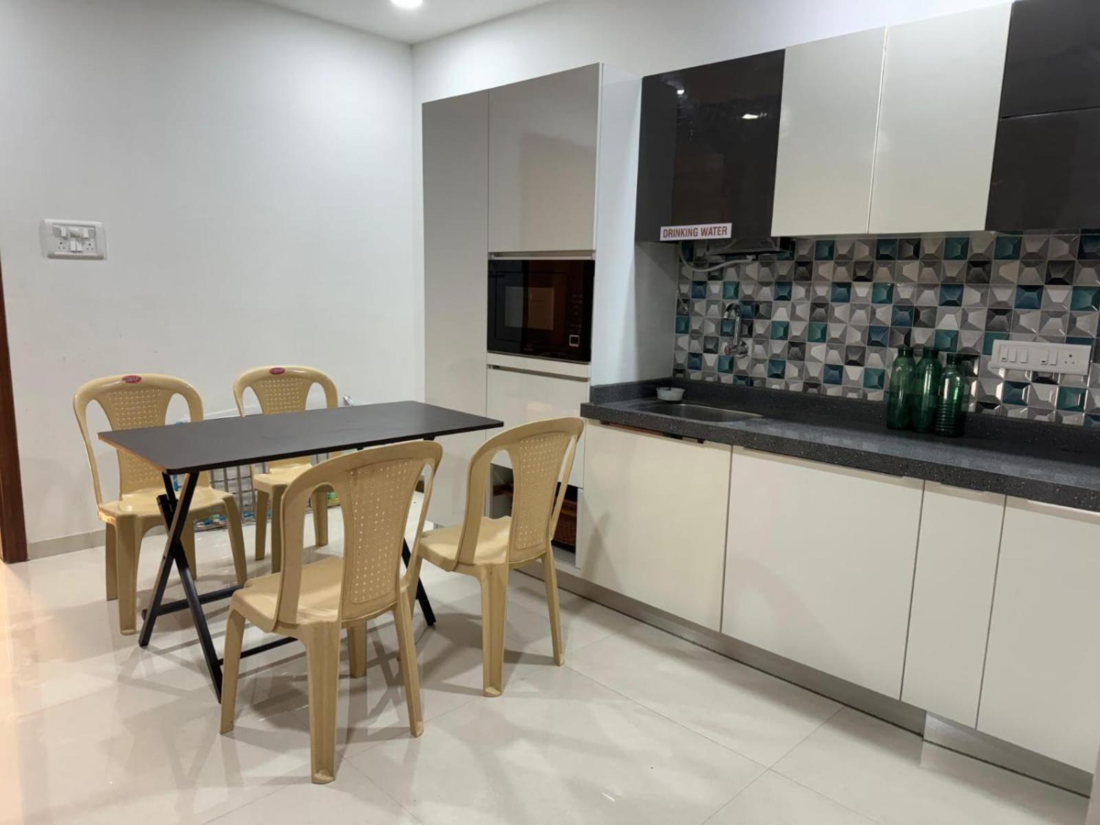 Luxurious 4bhk In Kandivli Spacious Scenic And Family Friendly Mumbai