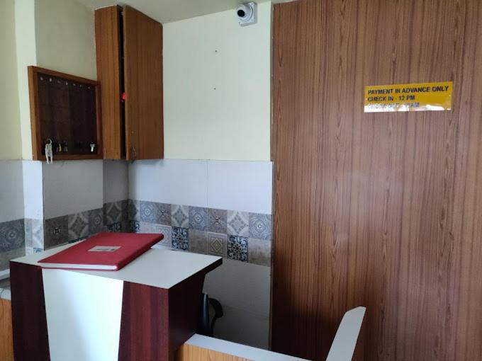 Neon Nest Suits Asalpha Metro Hostel Mumbai