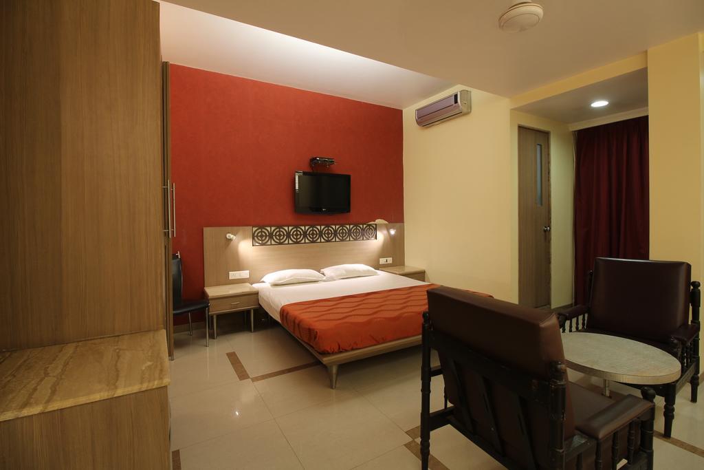 Hotel Samrat