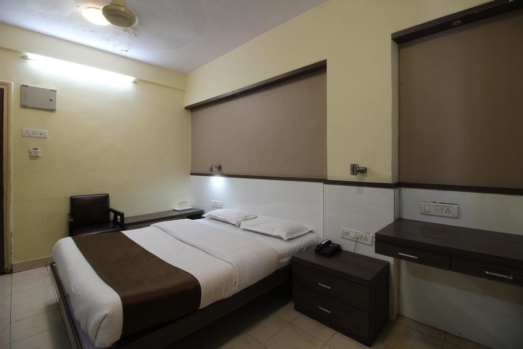 Hotel Samrat Mumbai