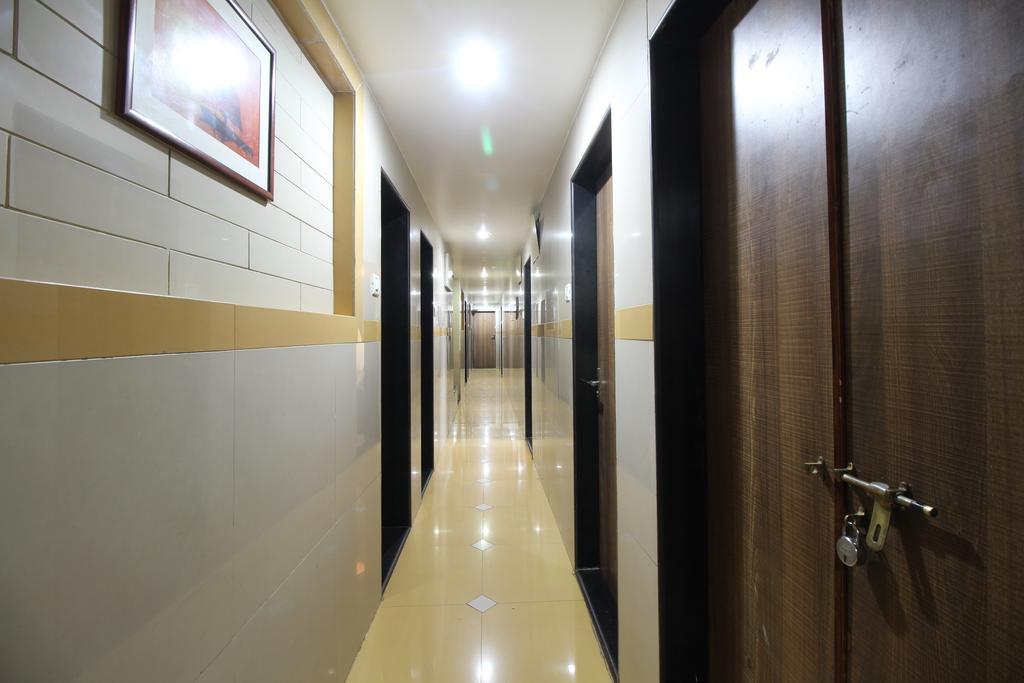 Hotel Samrat 3*