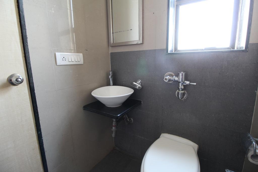 Hotel Samrat