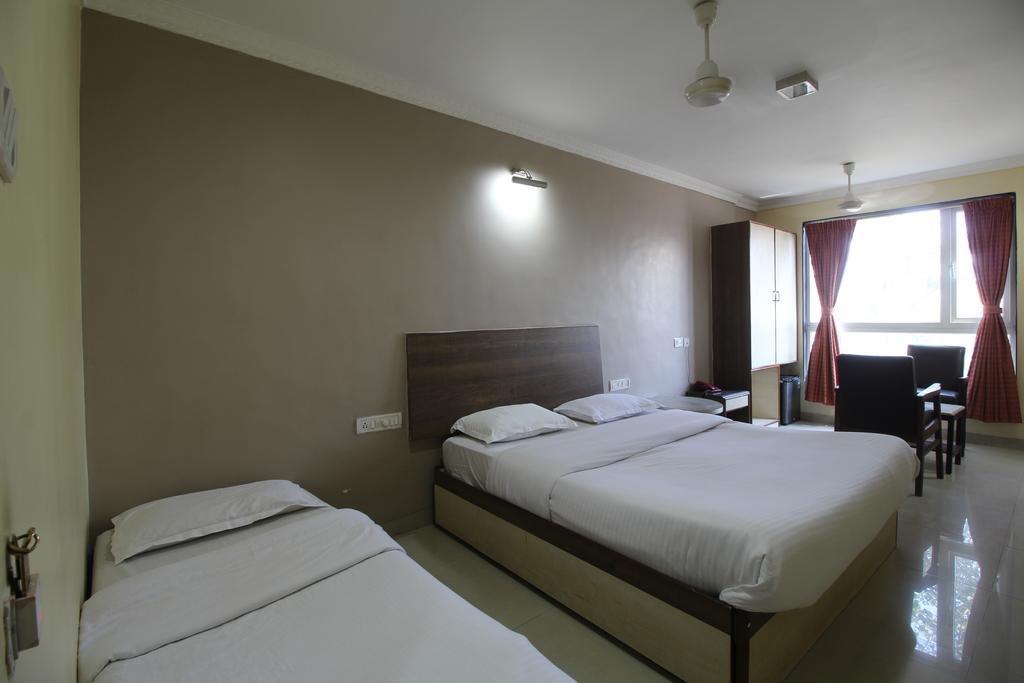 Hotel Samrat