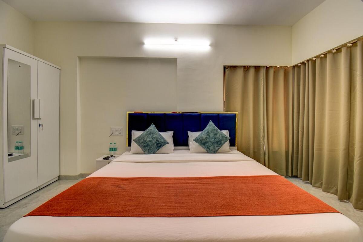 Apartment Modern 2bhk Shreyas In Kalina Near Bkc