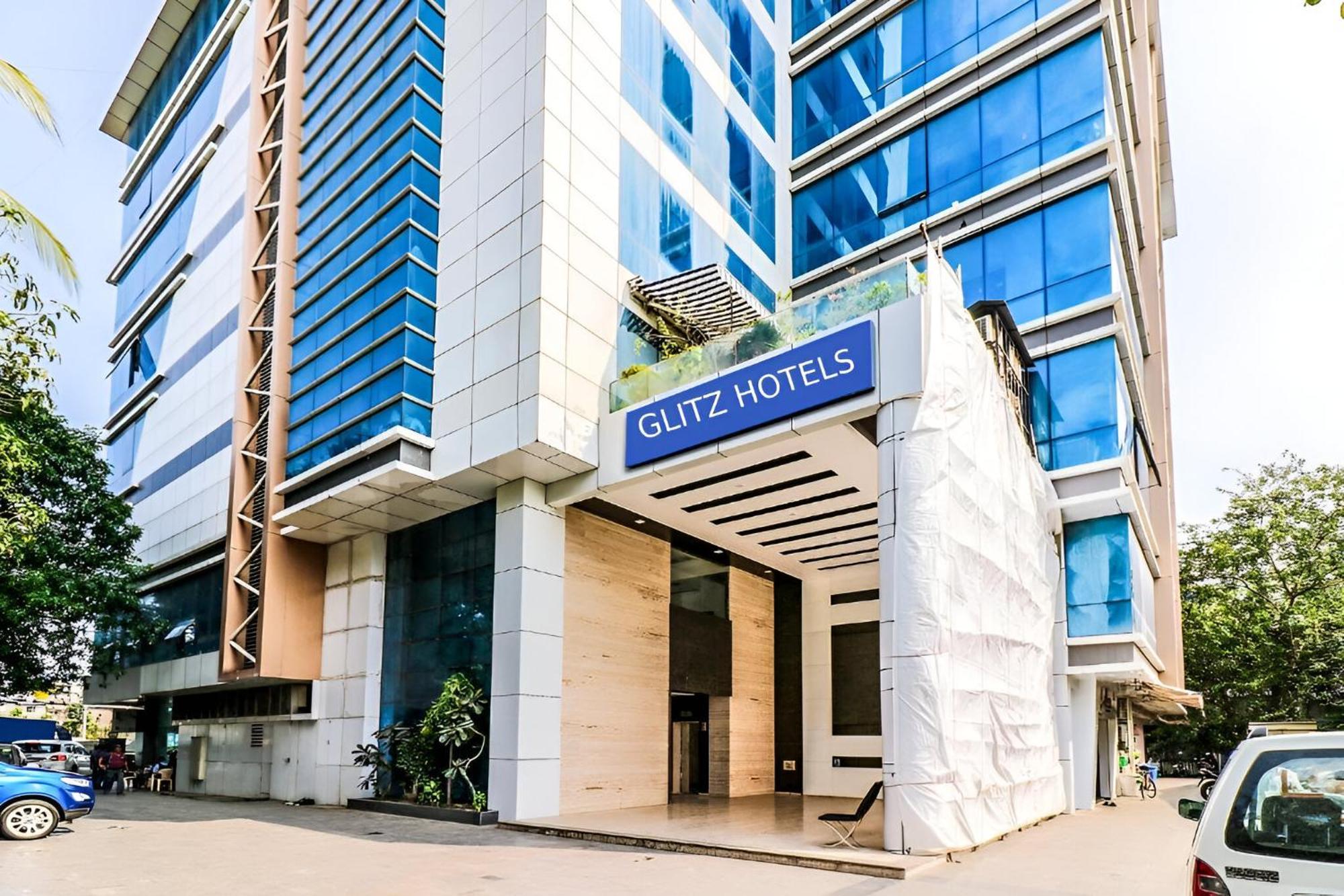 Guest house Glitz New Aksa International - Nr International Airport Mumbai