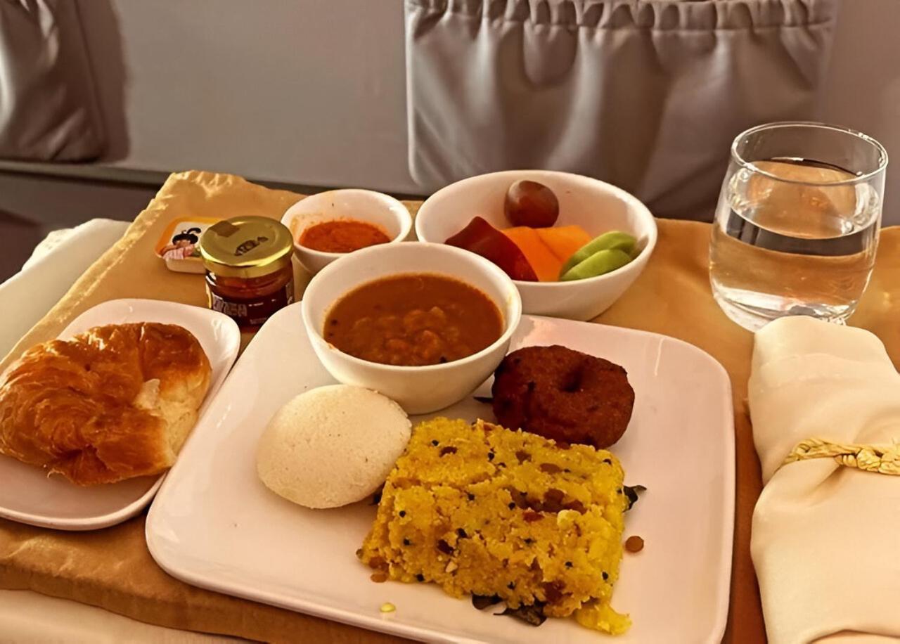 Guest house Glitz New Seven Hills - Nr International Airport Mumbai