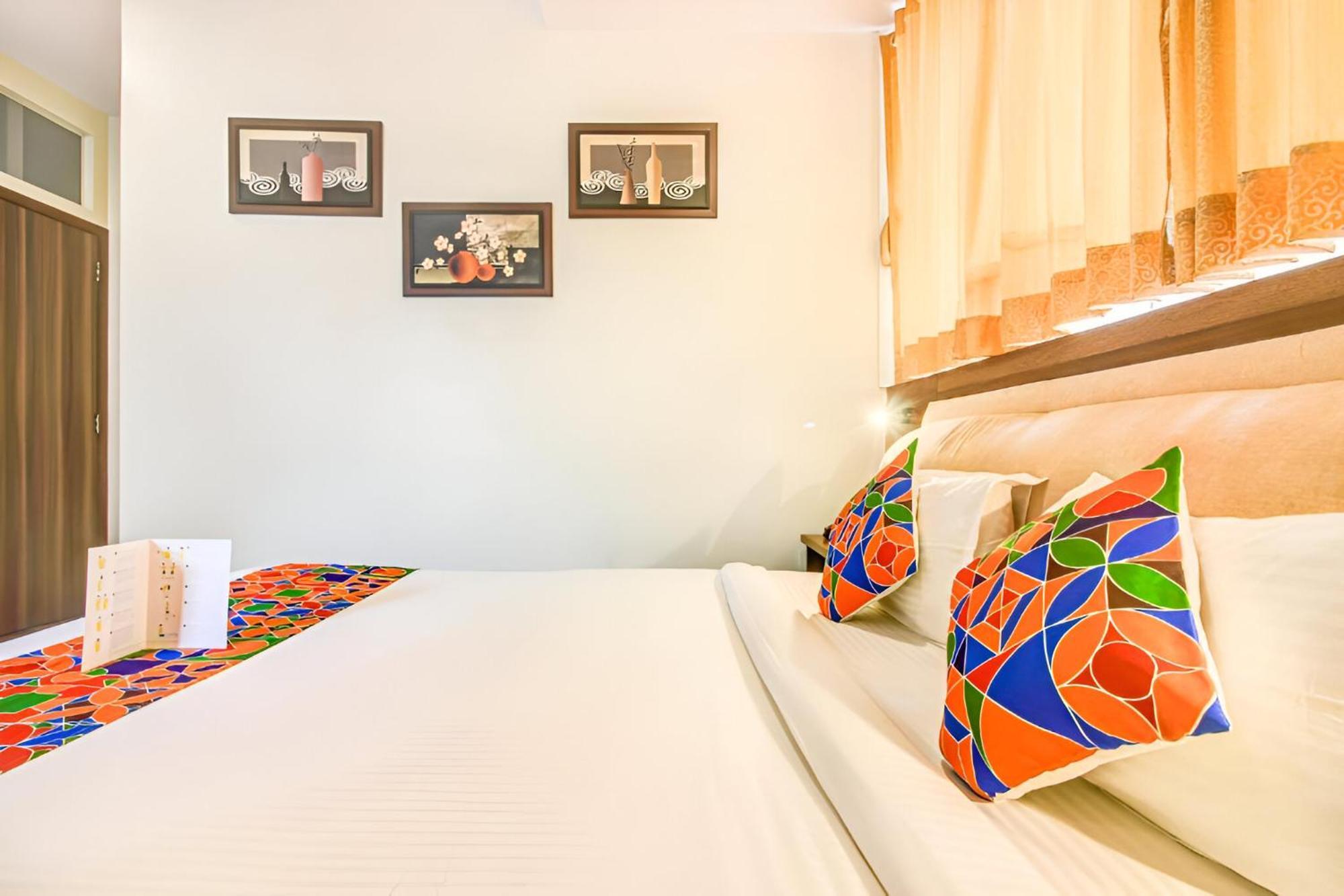 Glitz New Axis Internatinoal - Nr International Airport *