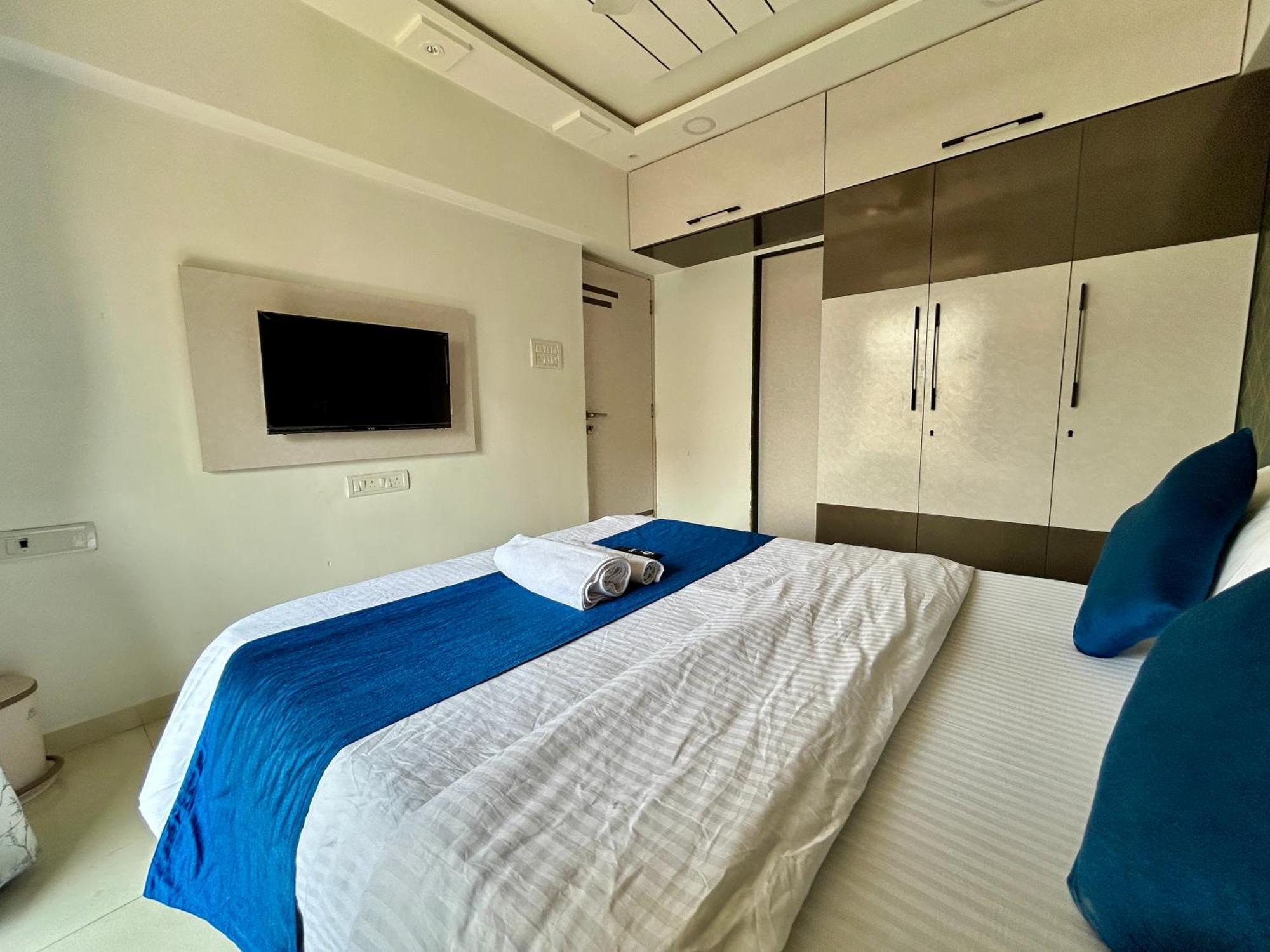 Aparthotel Zenith Homes - Elite , Near Chhatrapati Shivaji Maharaj International Airport *